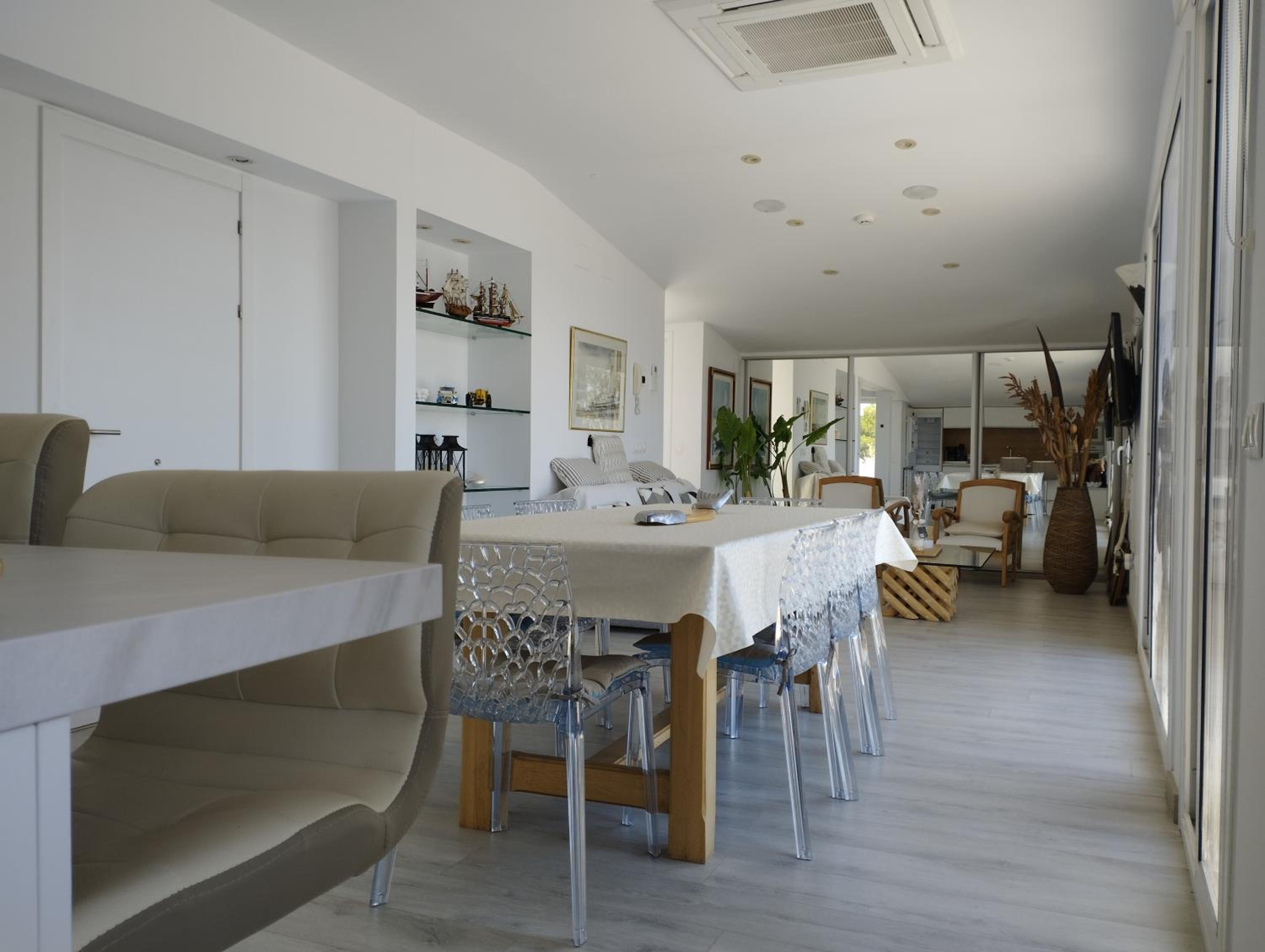 Ático Rhodes playa Roses