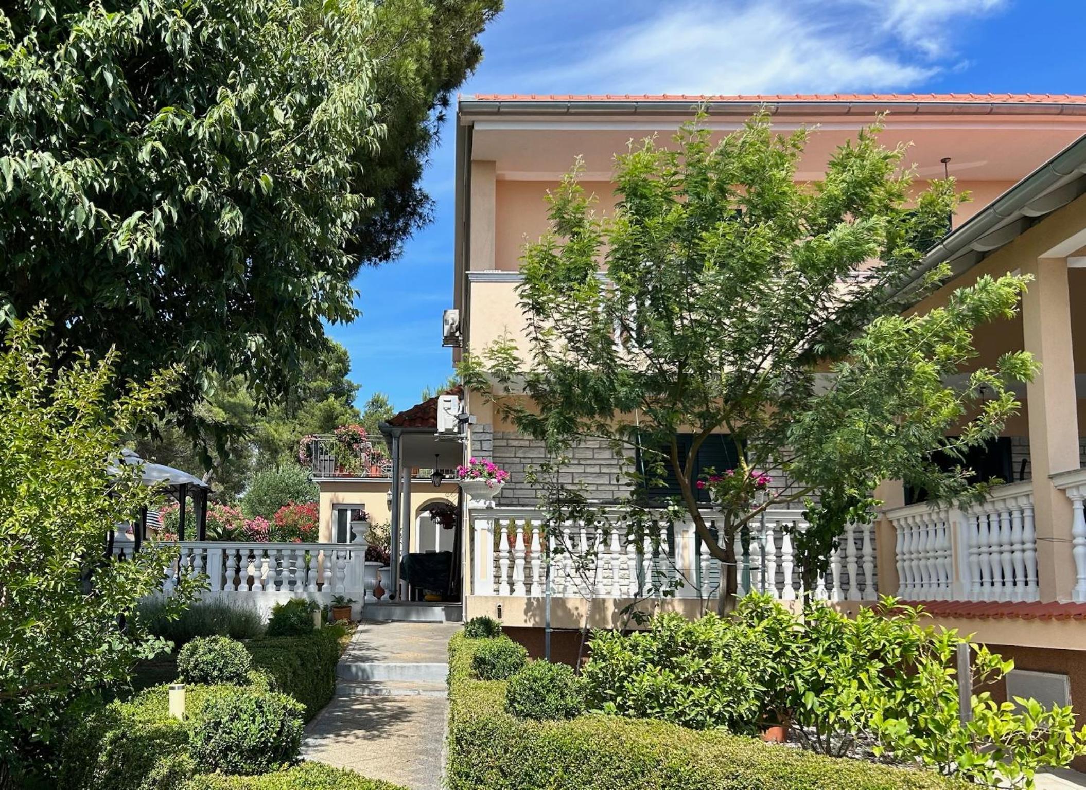 Holiday Home Villa Romantica view 2