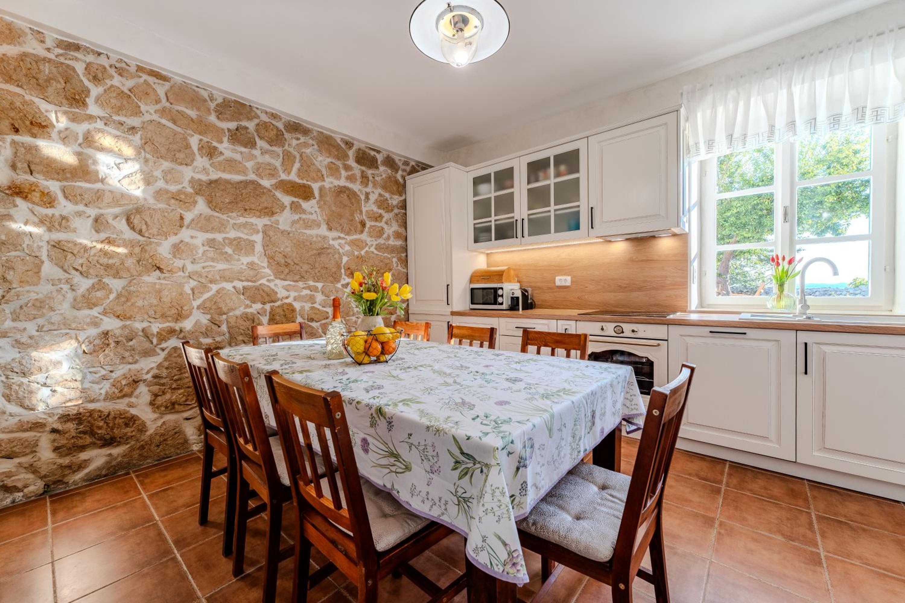 House for rent "Figurica" Lun view 5