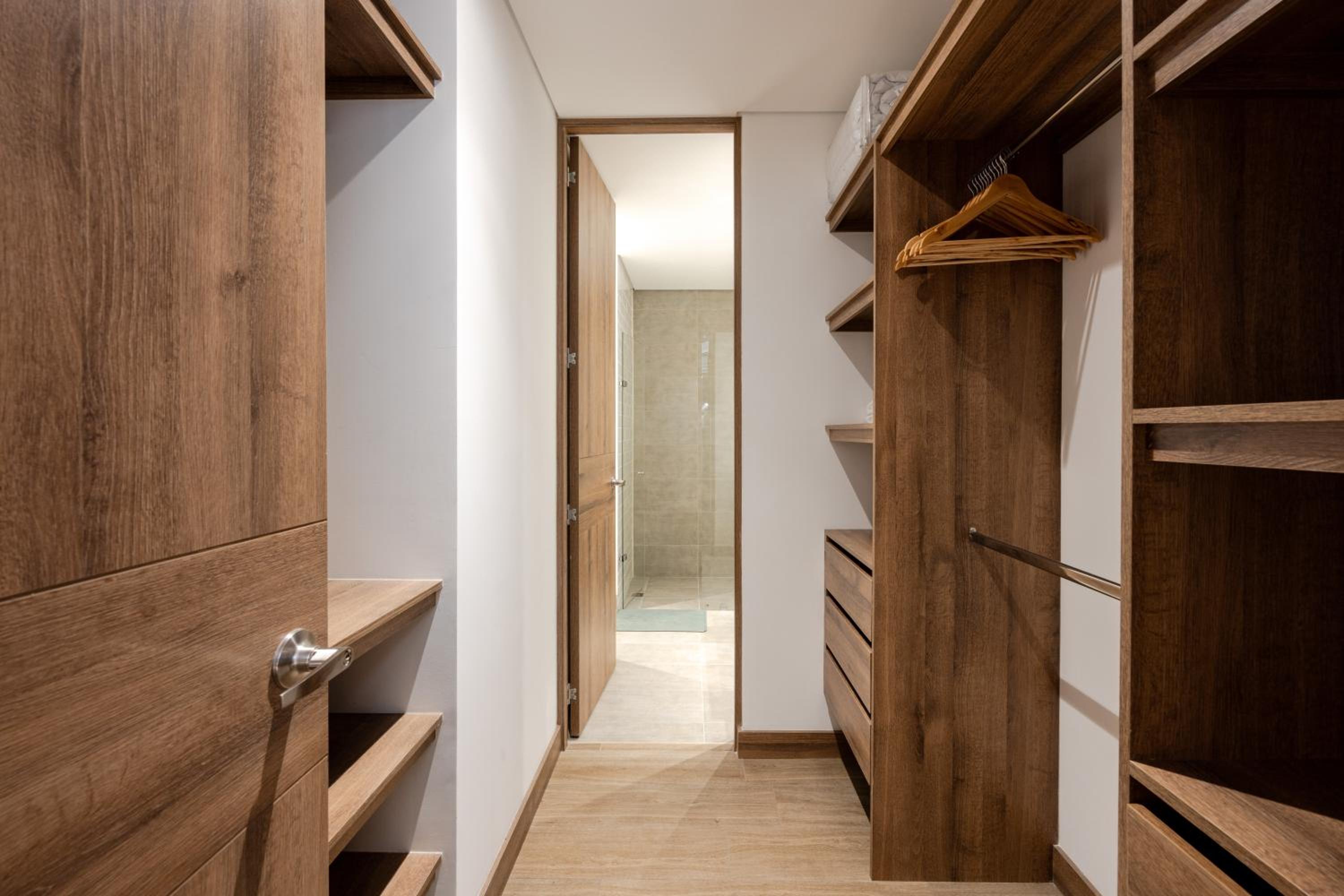 Brand new loft 1BR Balcony
