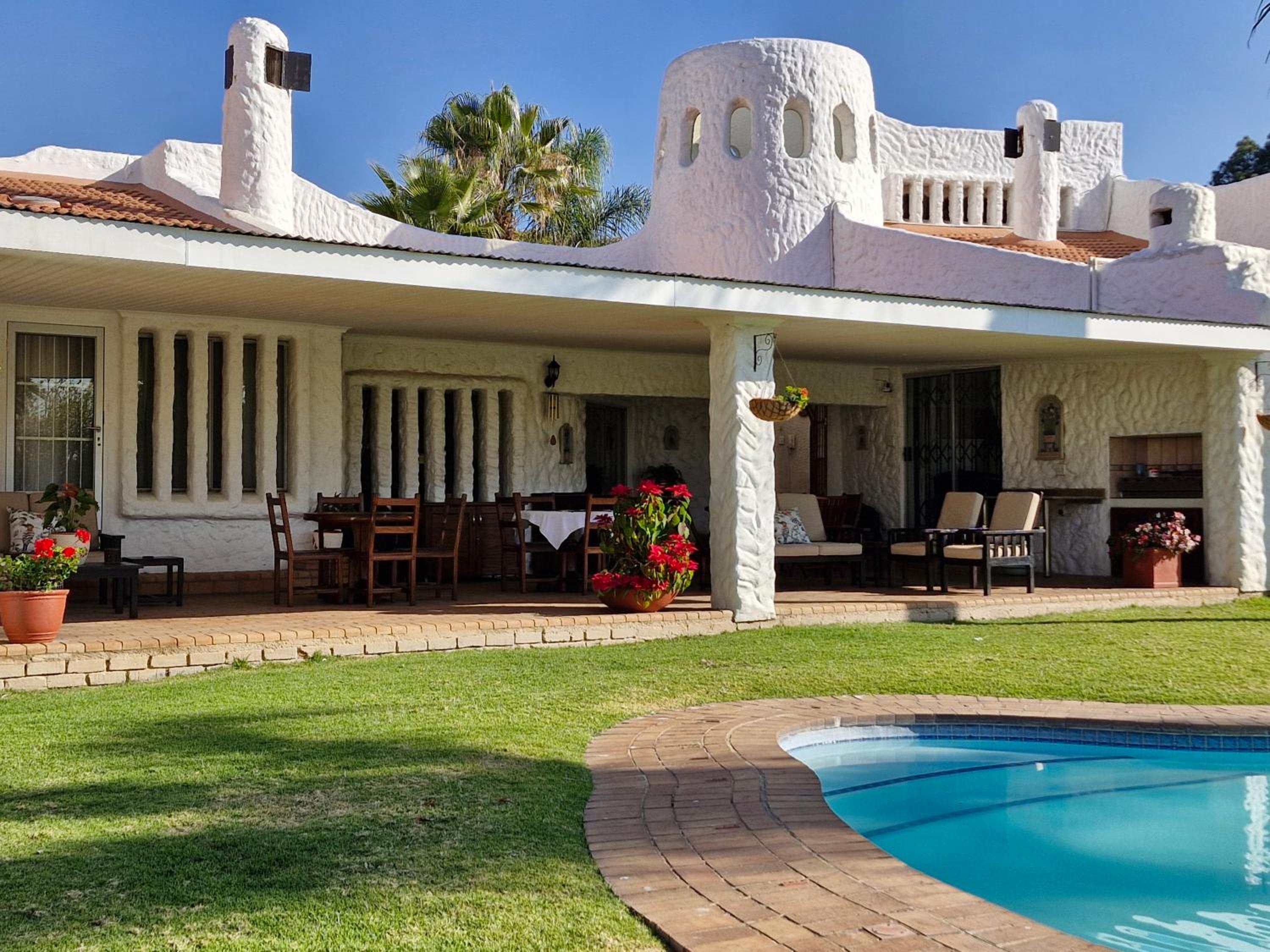Villa Sardinia Guest House view 5