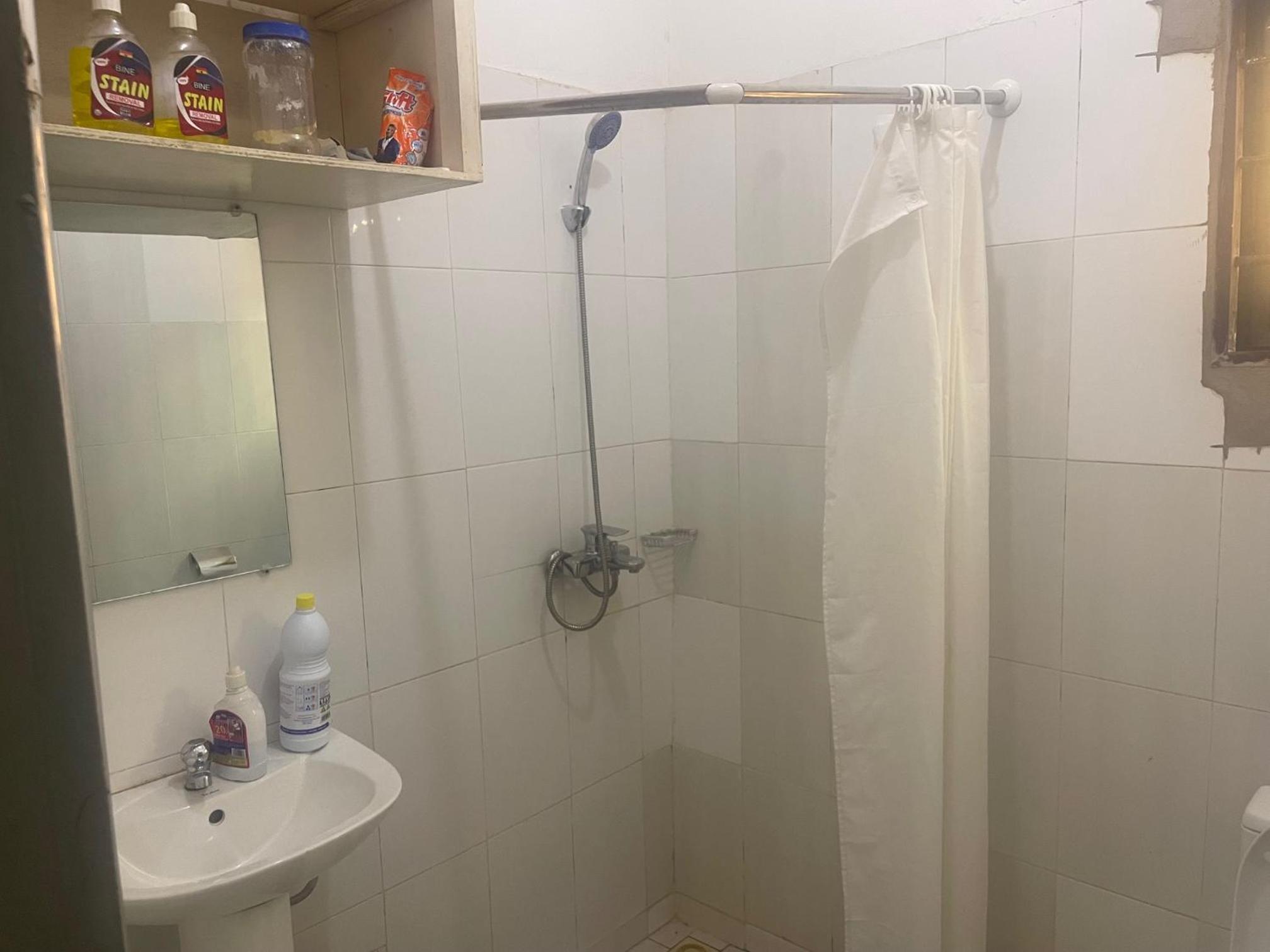2 Bedroom House in Accra view 5