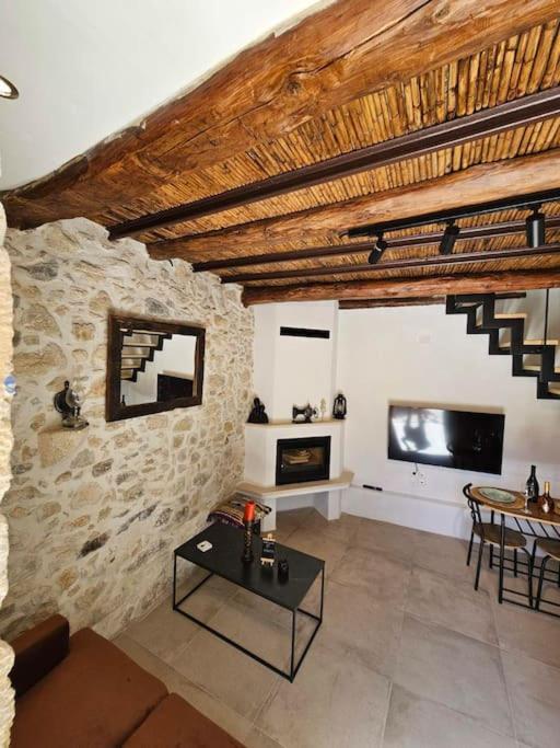 Rafeio Roustic Maisonette photo 3