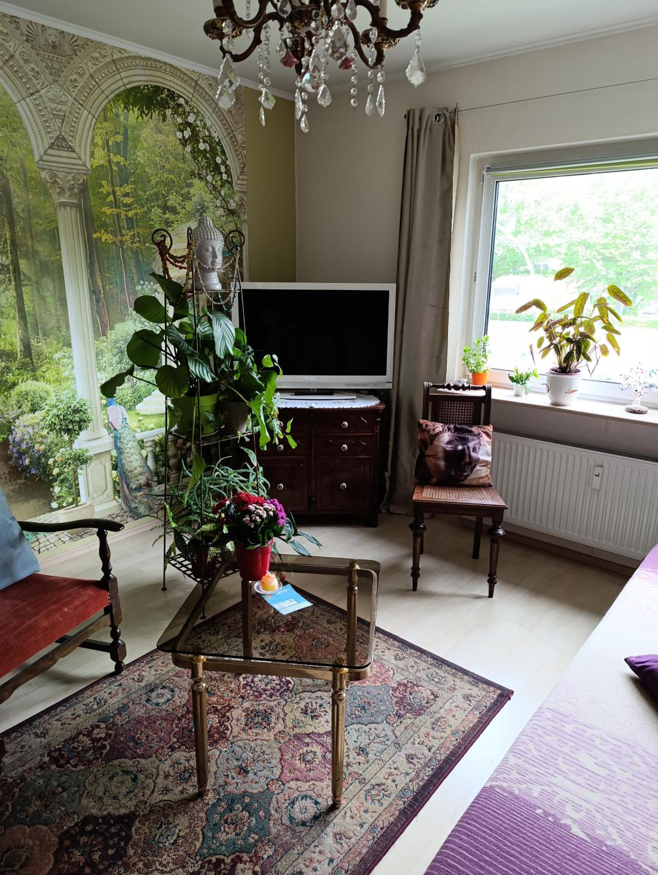 Weltoffenes privates Gästezimmer bei LGBTQ freundlichen Gastgeber der mit in der Wohnung lebt