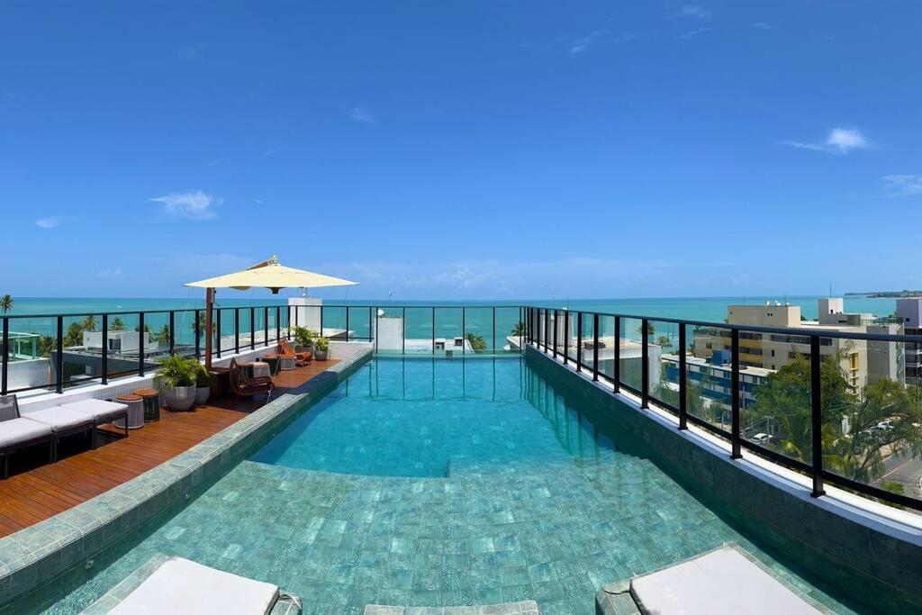 Studio Bessa 50m praia c/ piscina