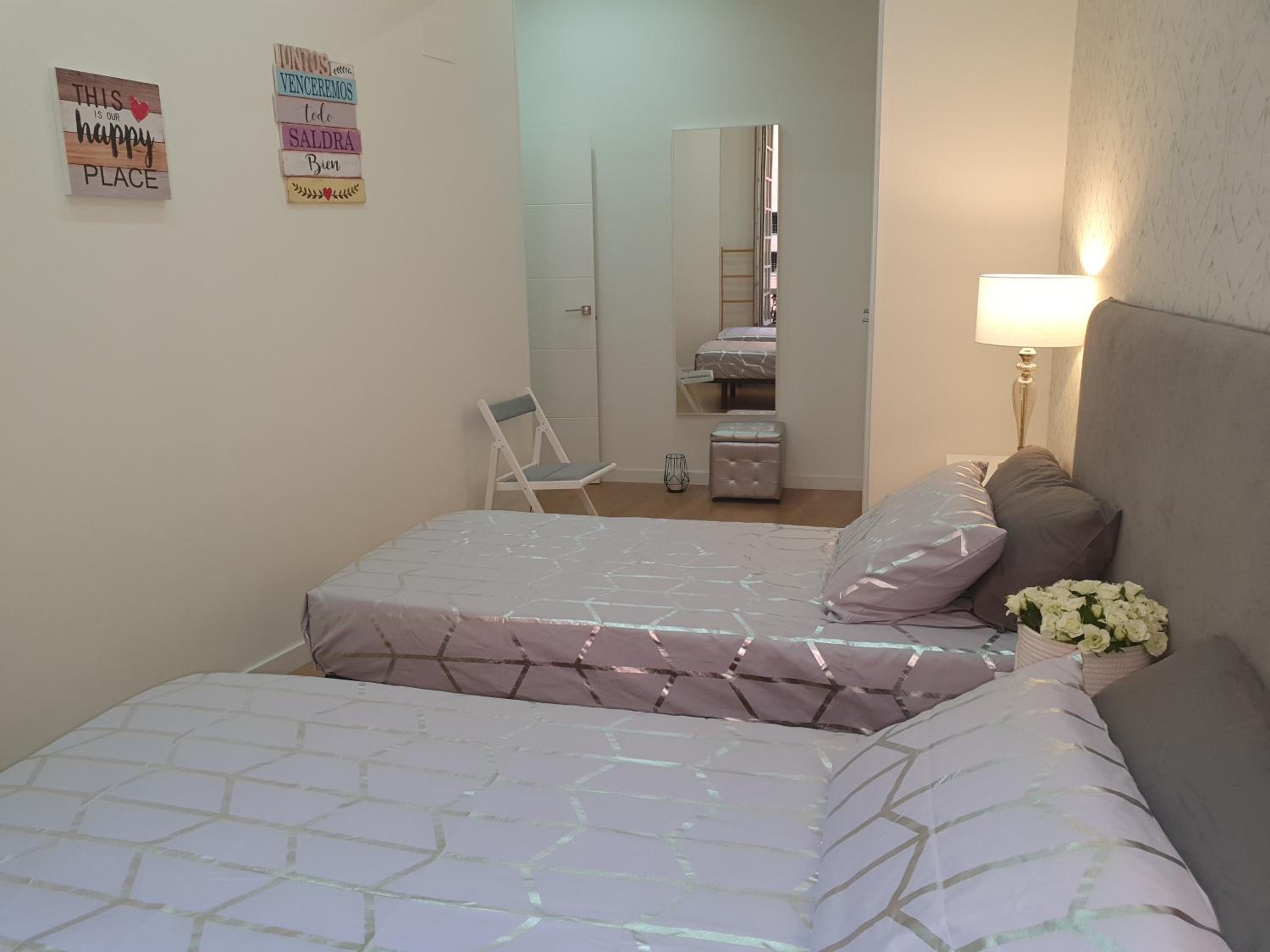 Beautiful Historic Center Apt!
