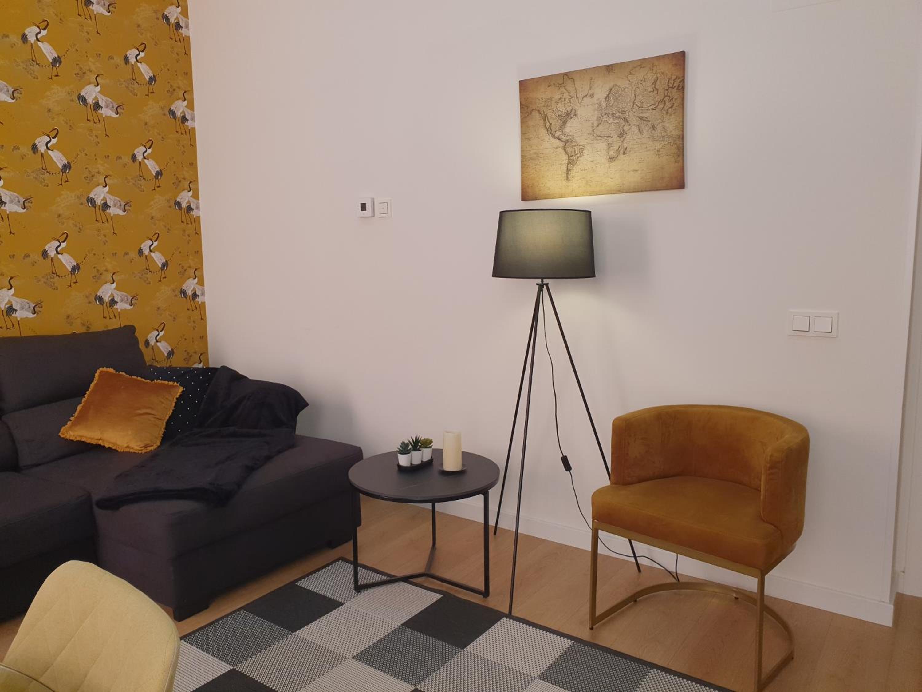 Beautiful Historic Center Apt!
