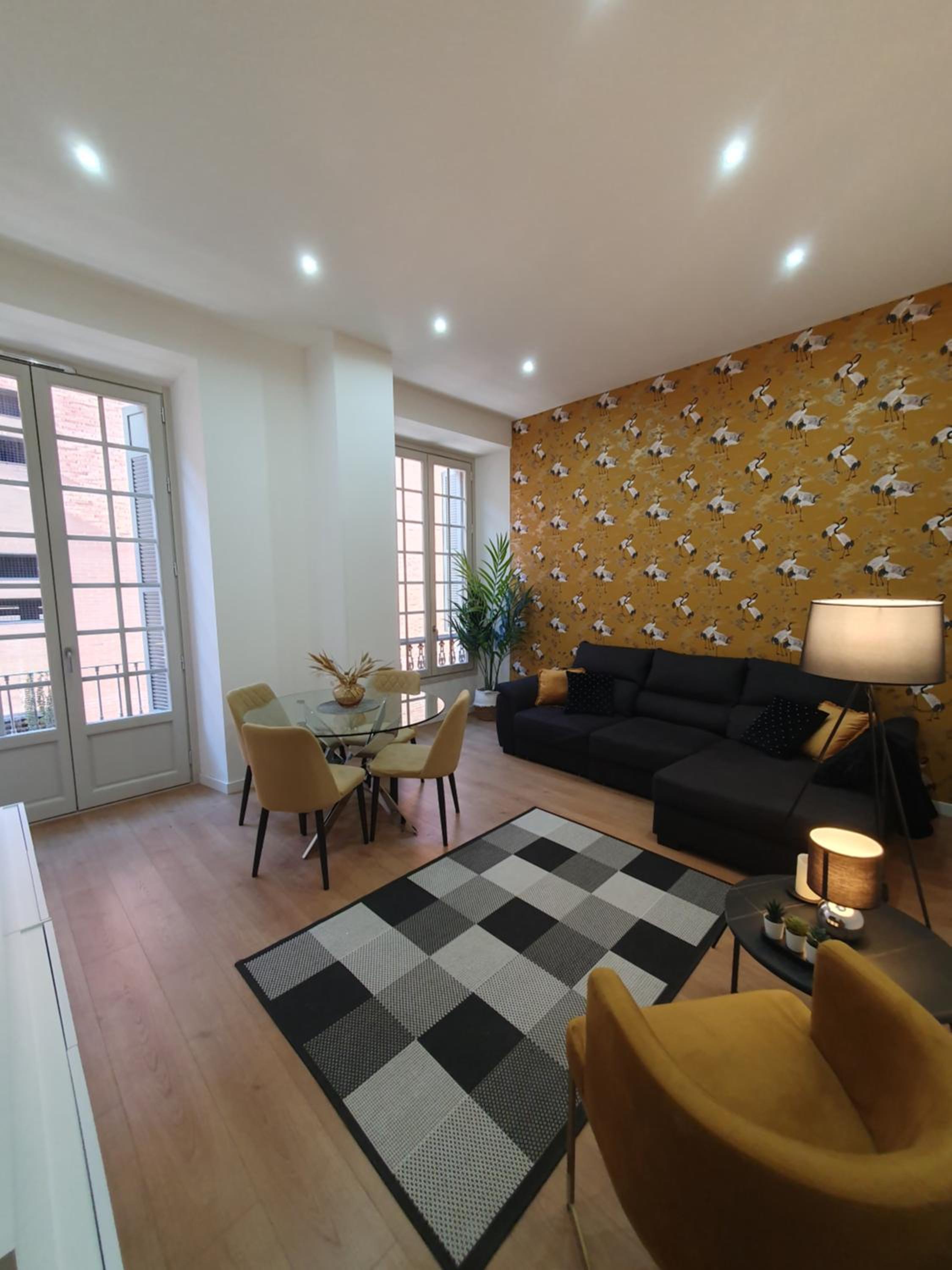 Beautiful Historic Center Apt!