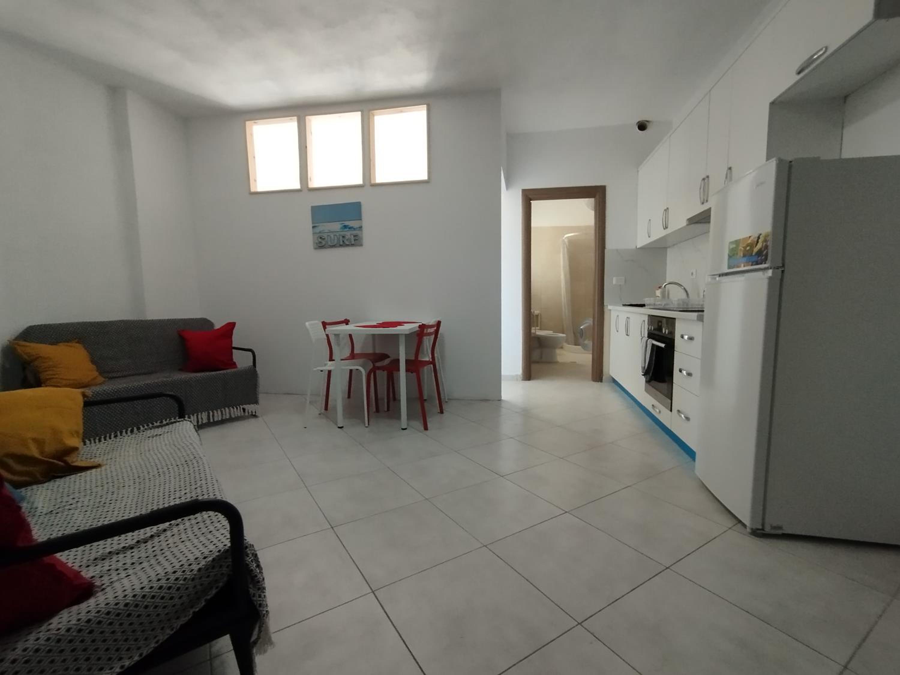 Irek's Vlora Plazhi i Vjeter Apartments