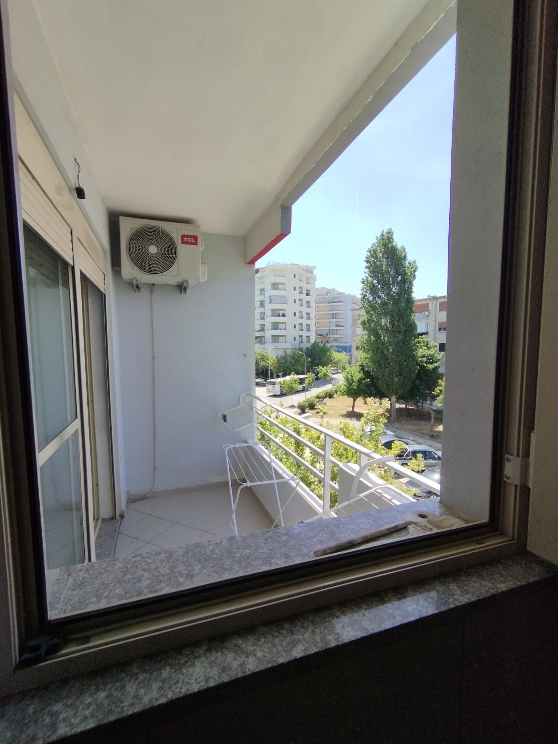 Irek's Vlora Plazhi i Vjeter Apartments