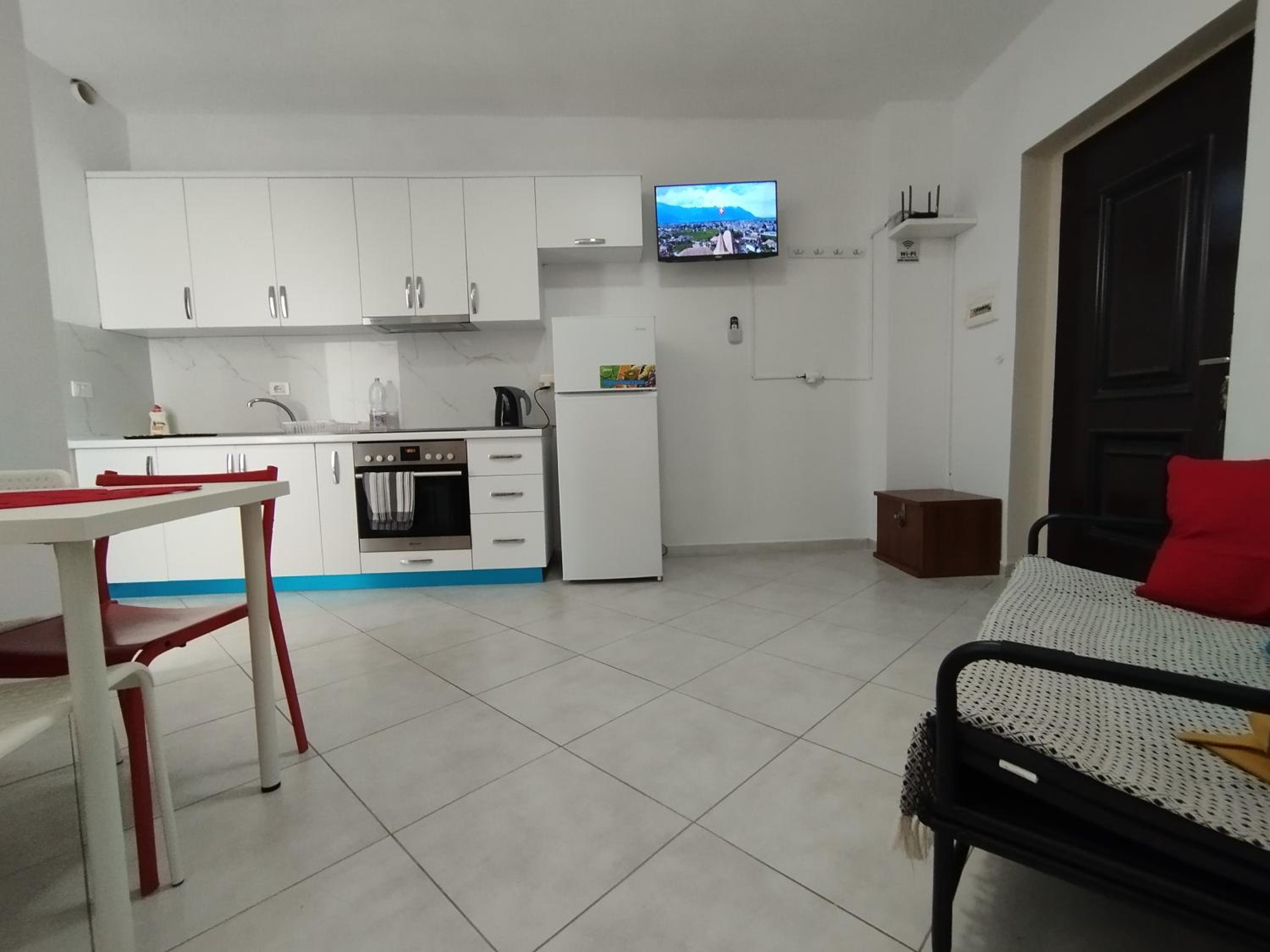 Irek's Vlora Plazhi i Vjeter Apartments