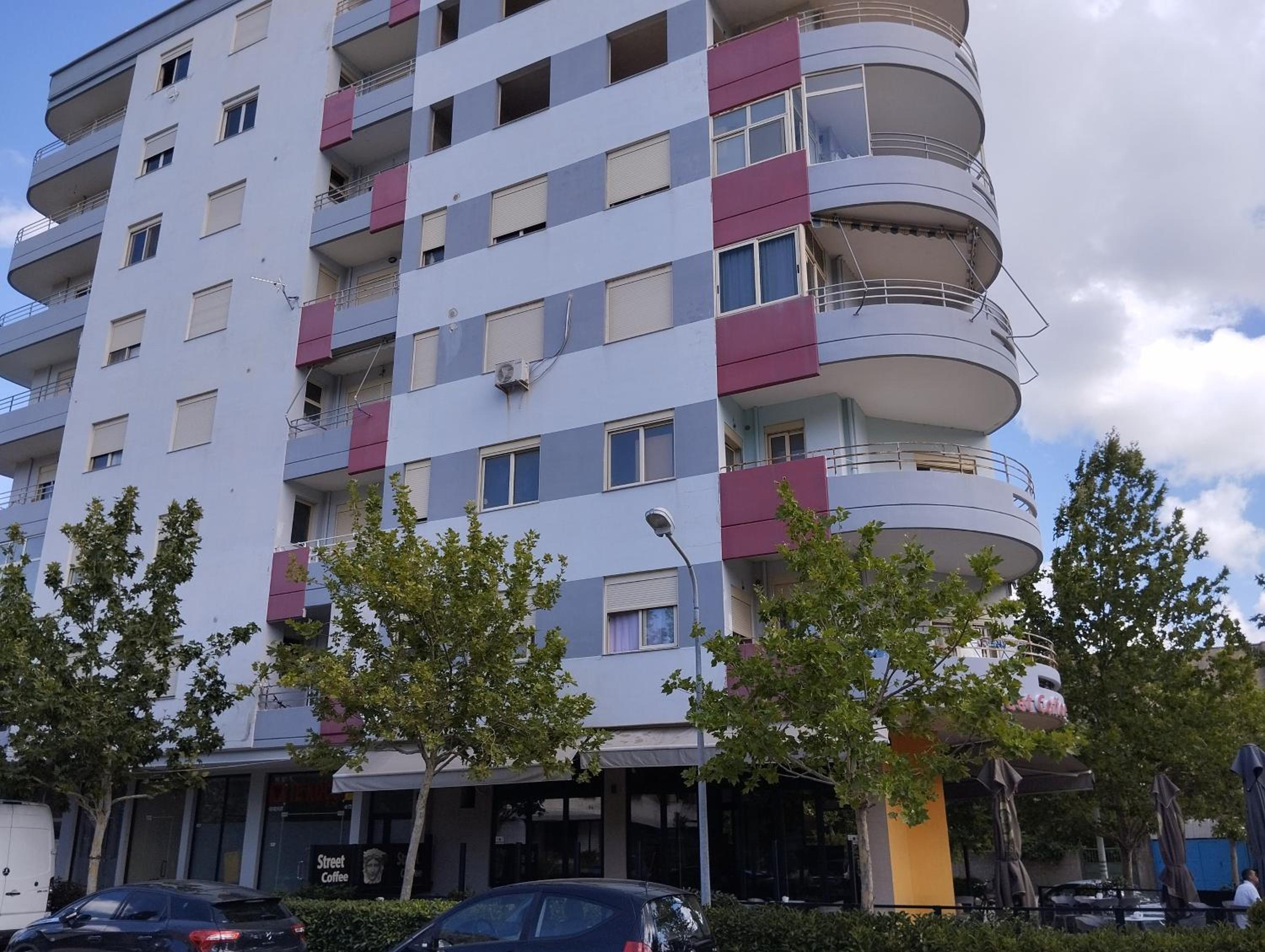 Irek's Vlora Plazhi i Vjeter Apartments