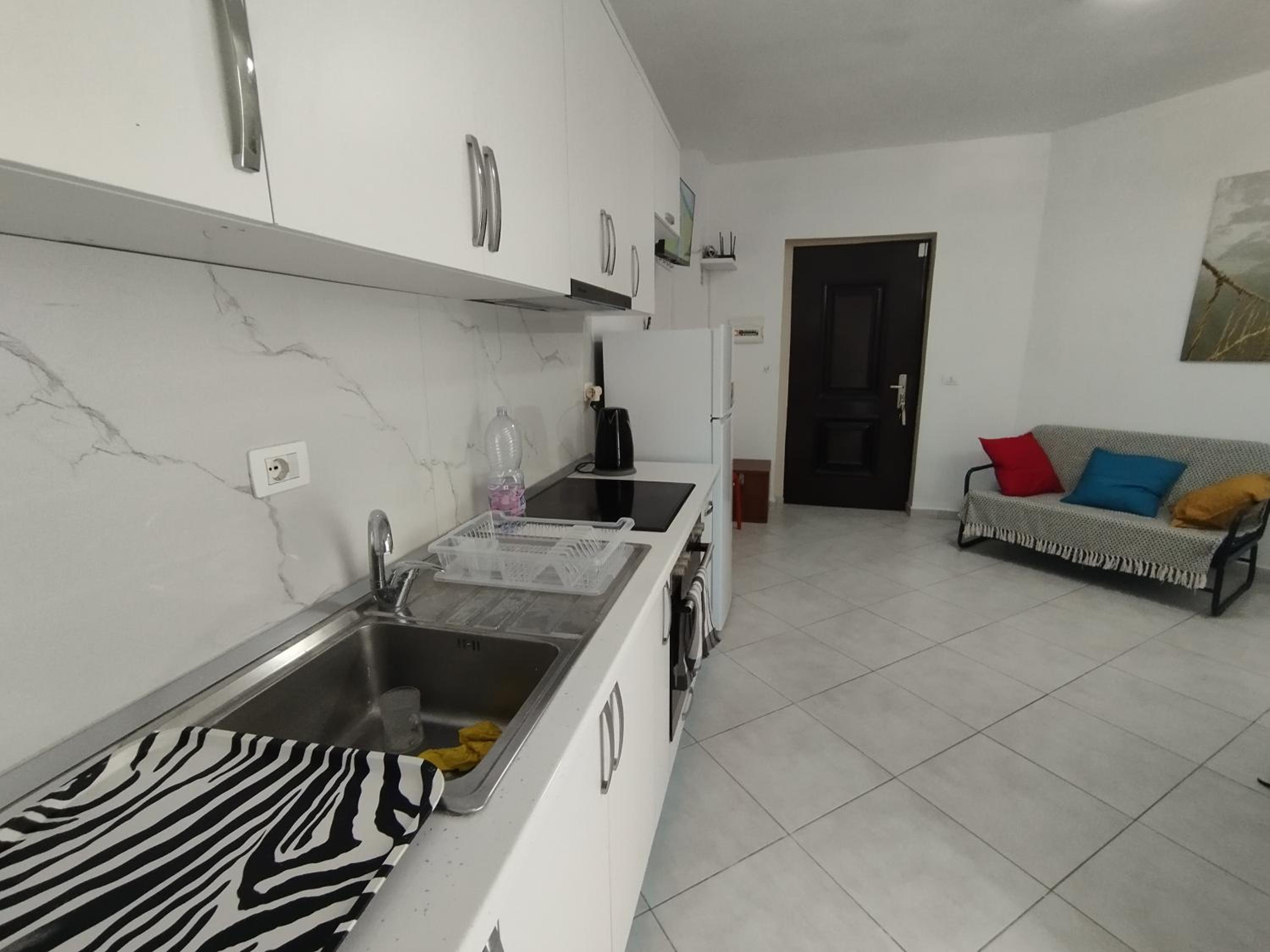 Irek's Vlora Plazhi i Vjeter Apartments