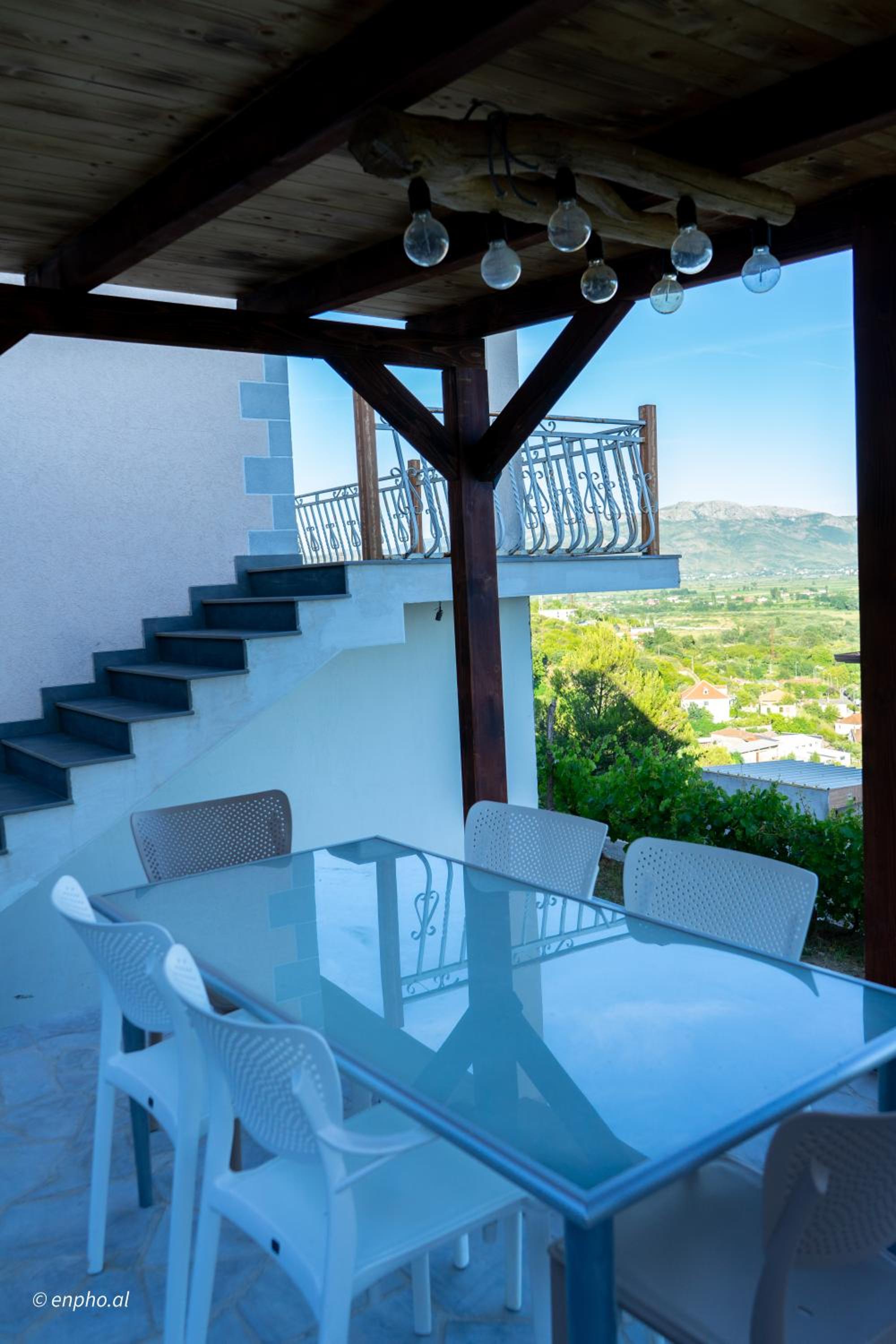 SunHill Villa