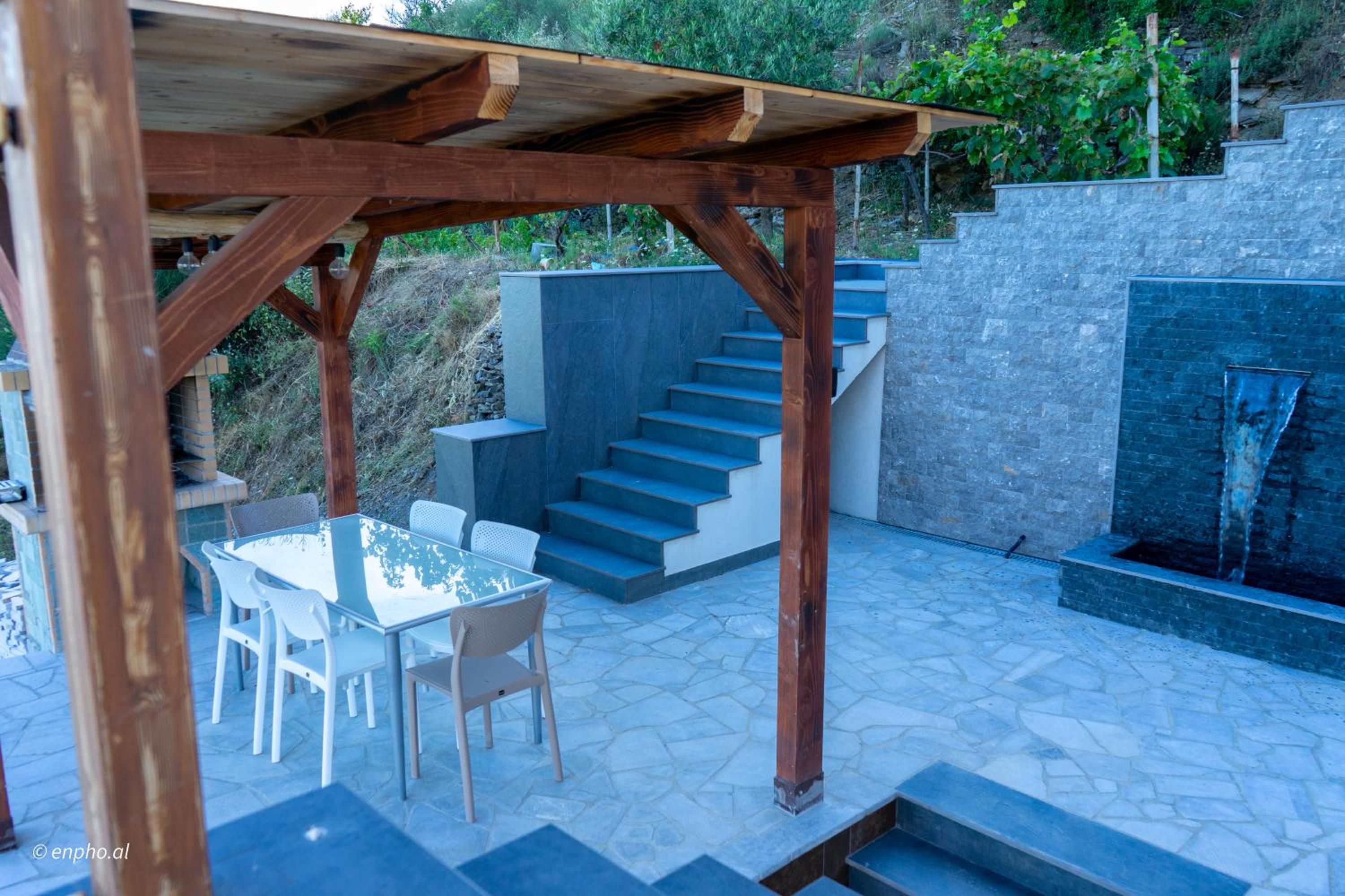 SunHill Villa