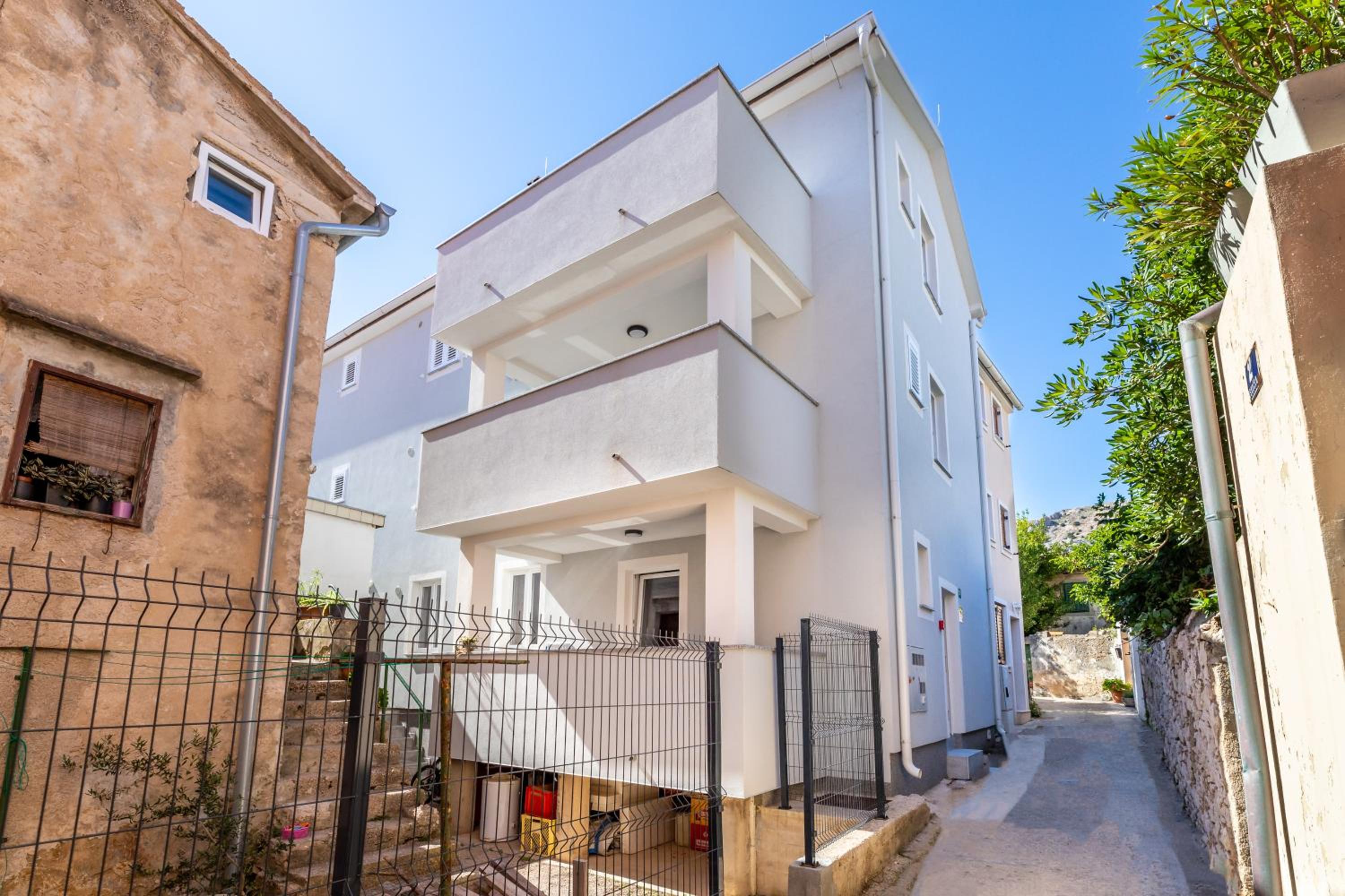 Apartment Bracol