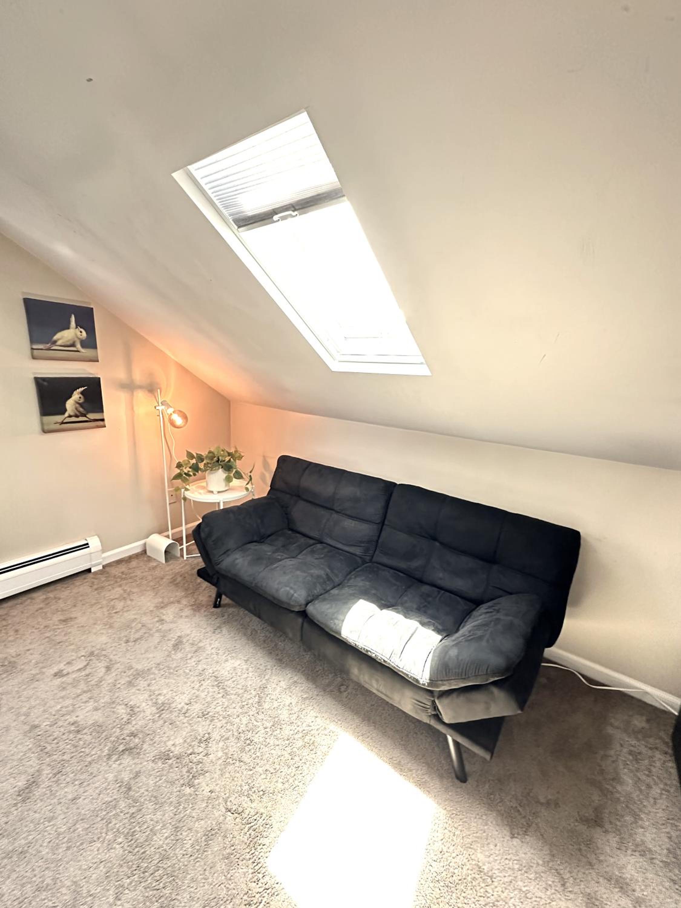 Norwalk Vacations - Cozy, pleasant 2BR apt in Beach community! - Property Image 2