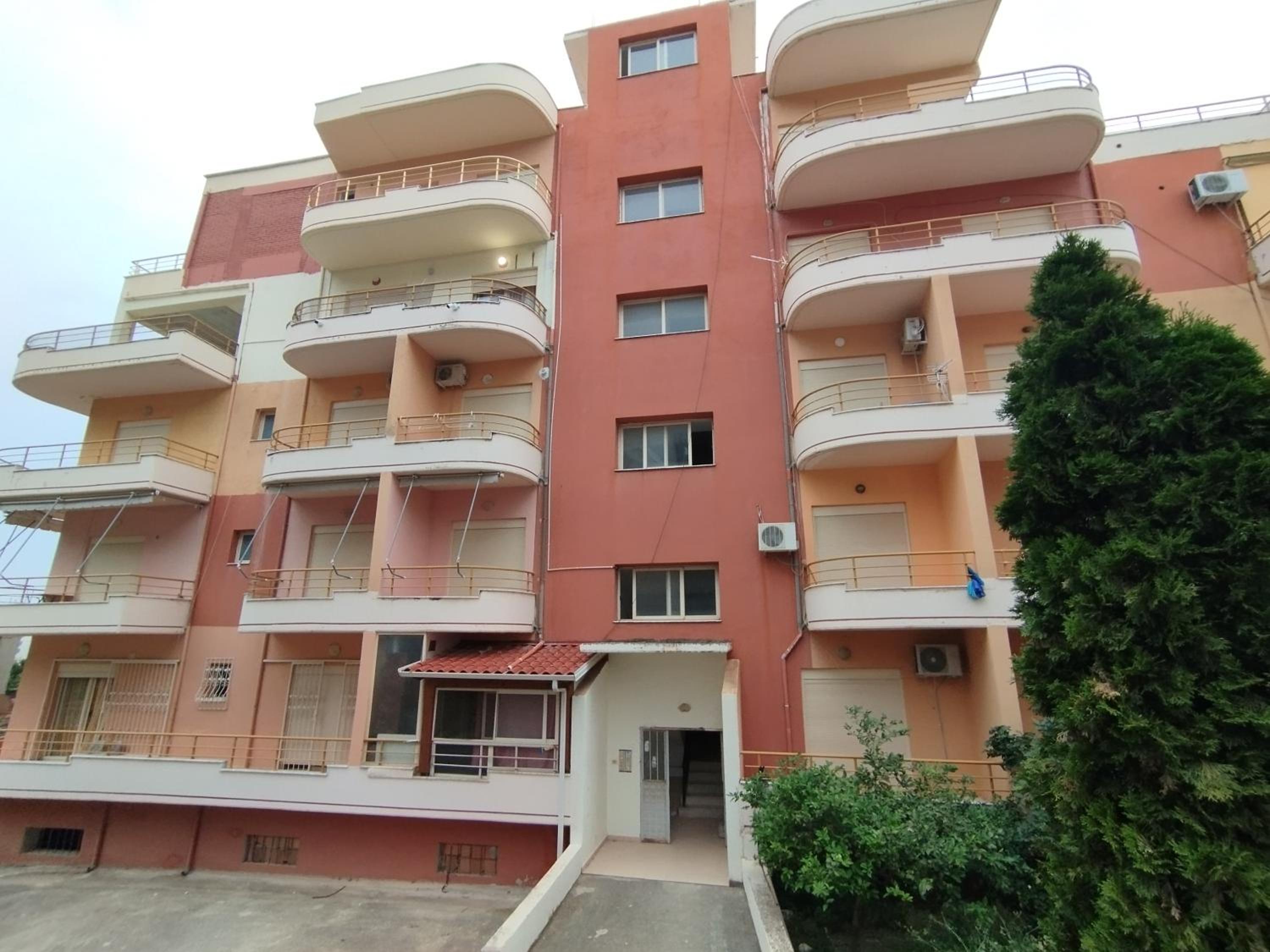 Irek's Vlora lungomare apartments