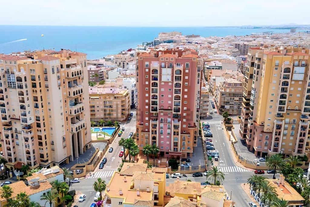 Amazing apartment with sea views