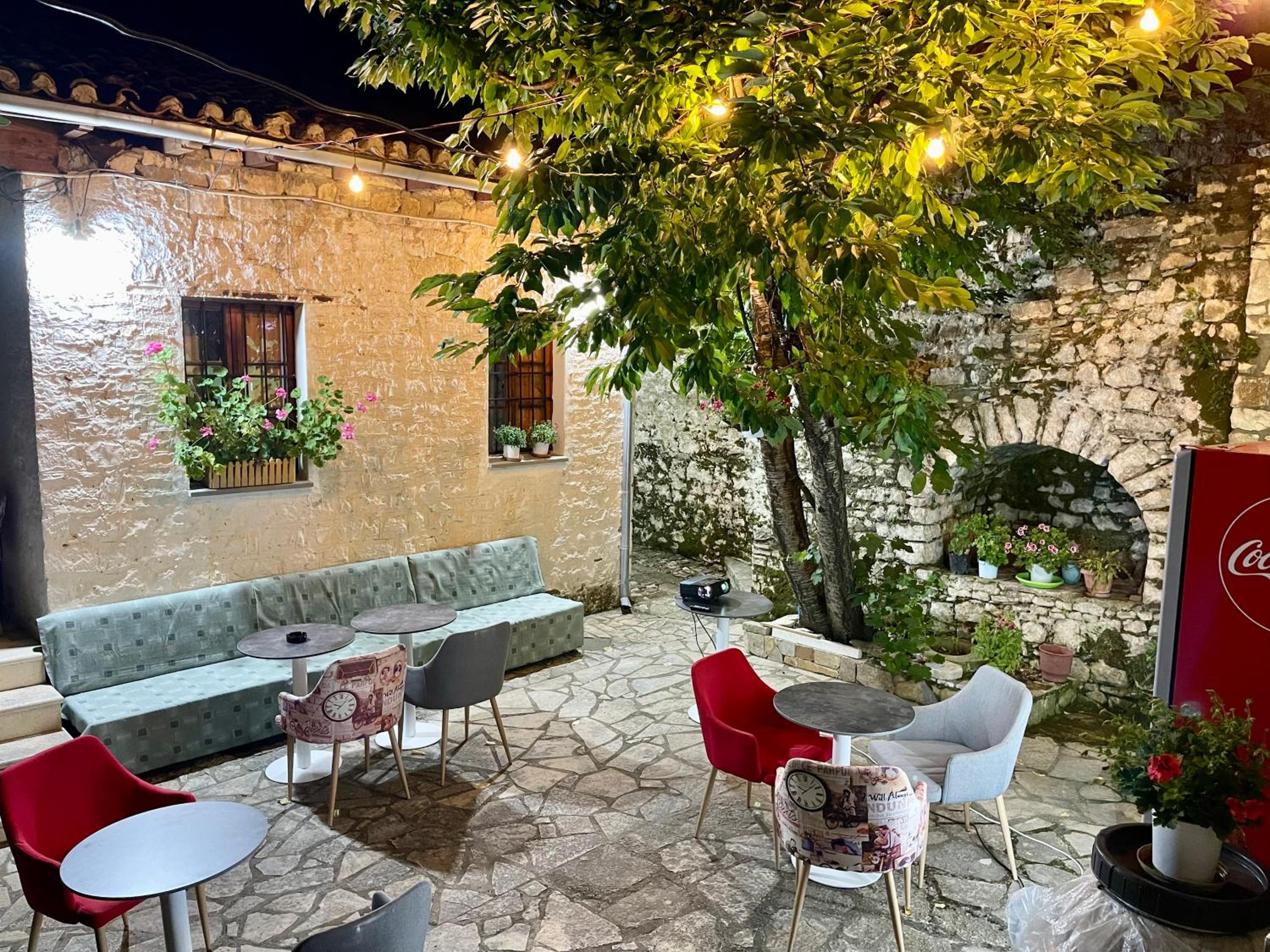 Villa Droboniku