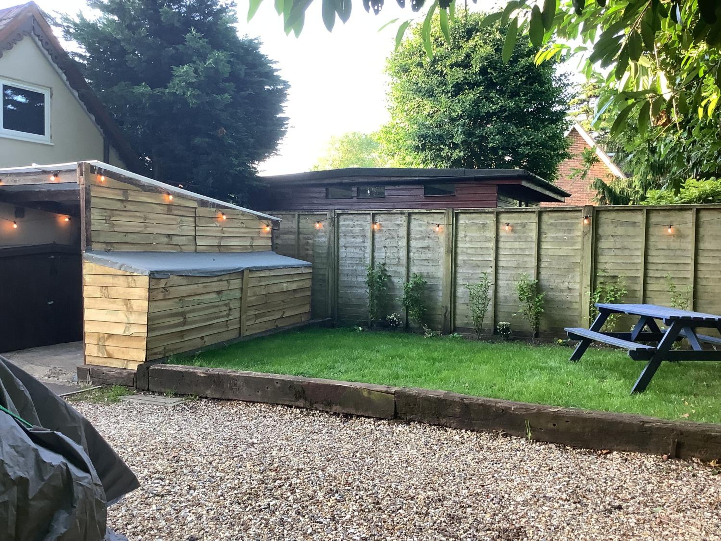 Selfcatering Coach House New Forest Dog Friendly view 2
