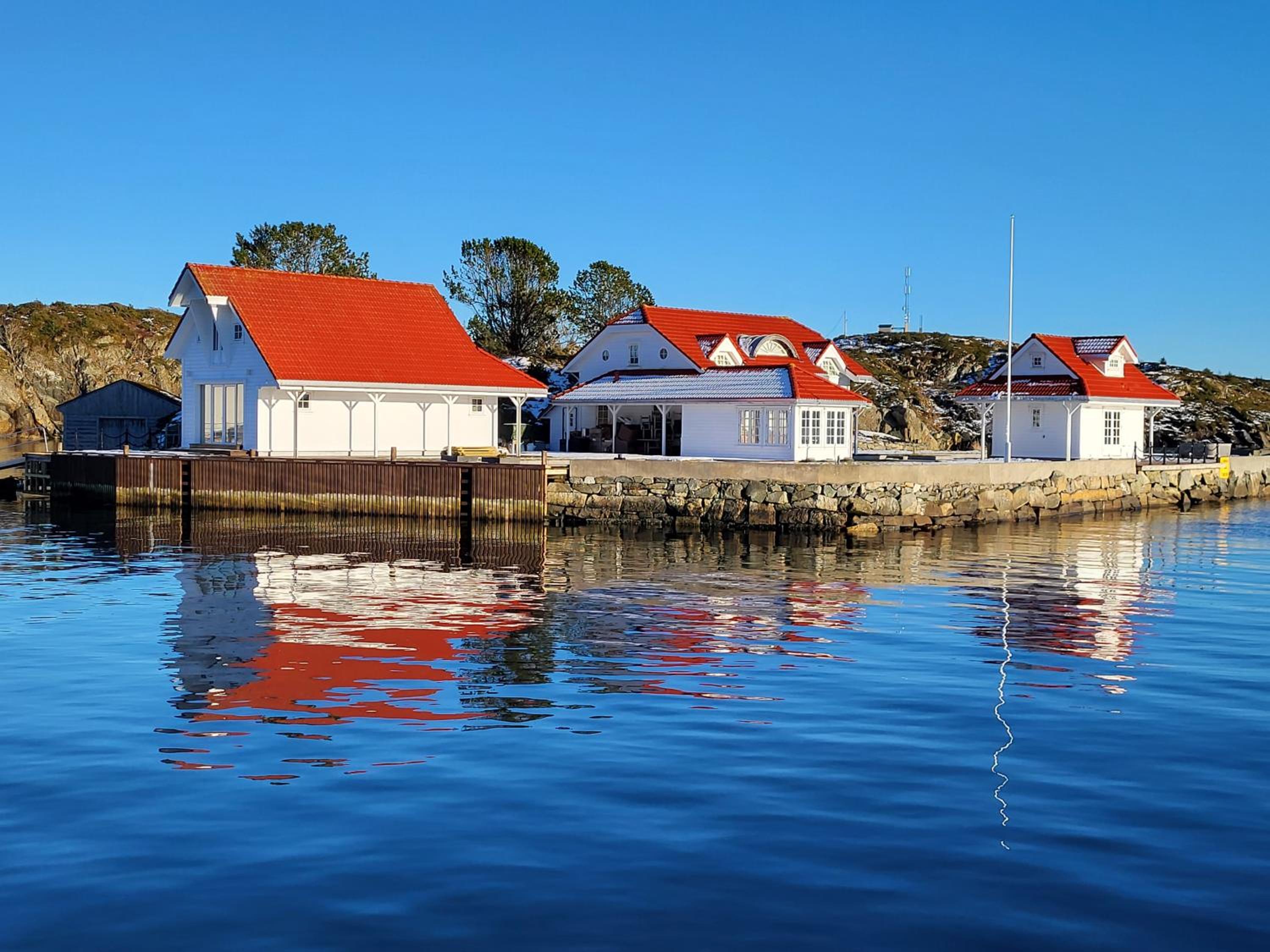 Kassholmen, Bakkasund