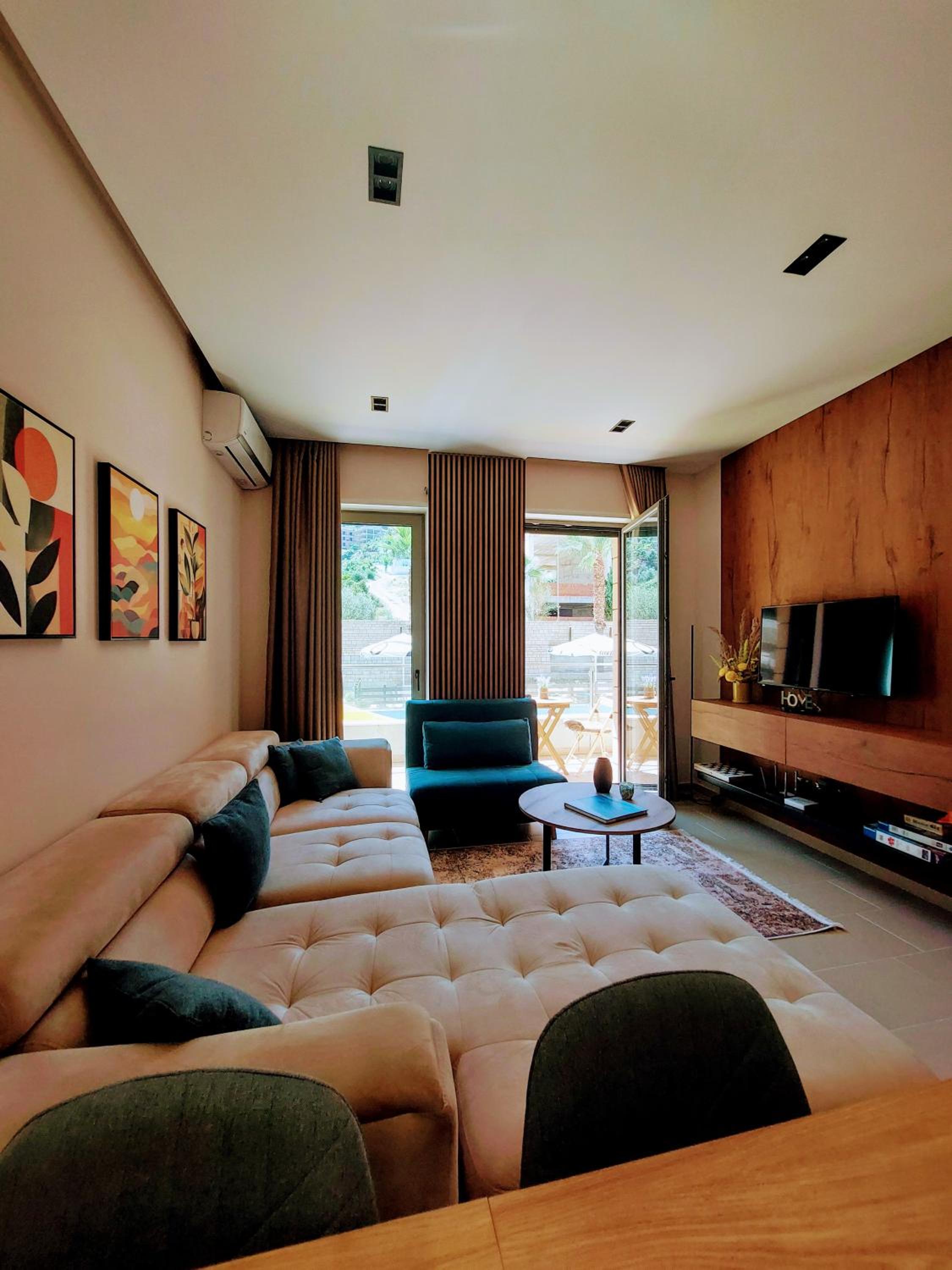 Sea Song Luxury Apartment in Diamond Hill