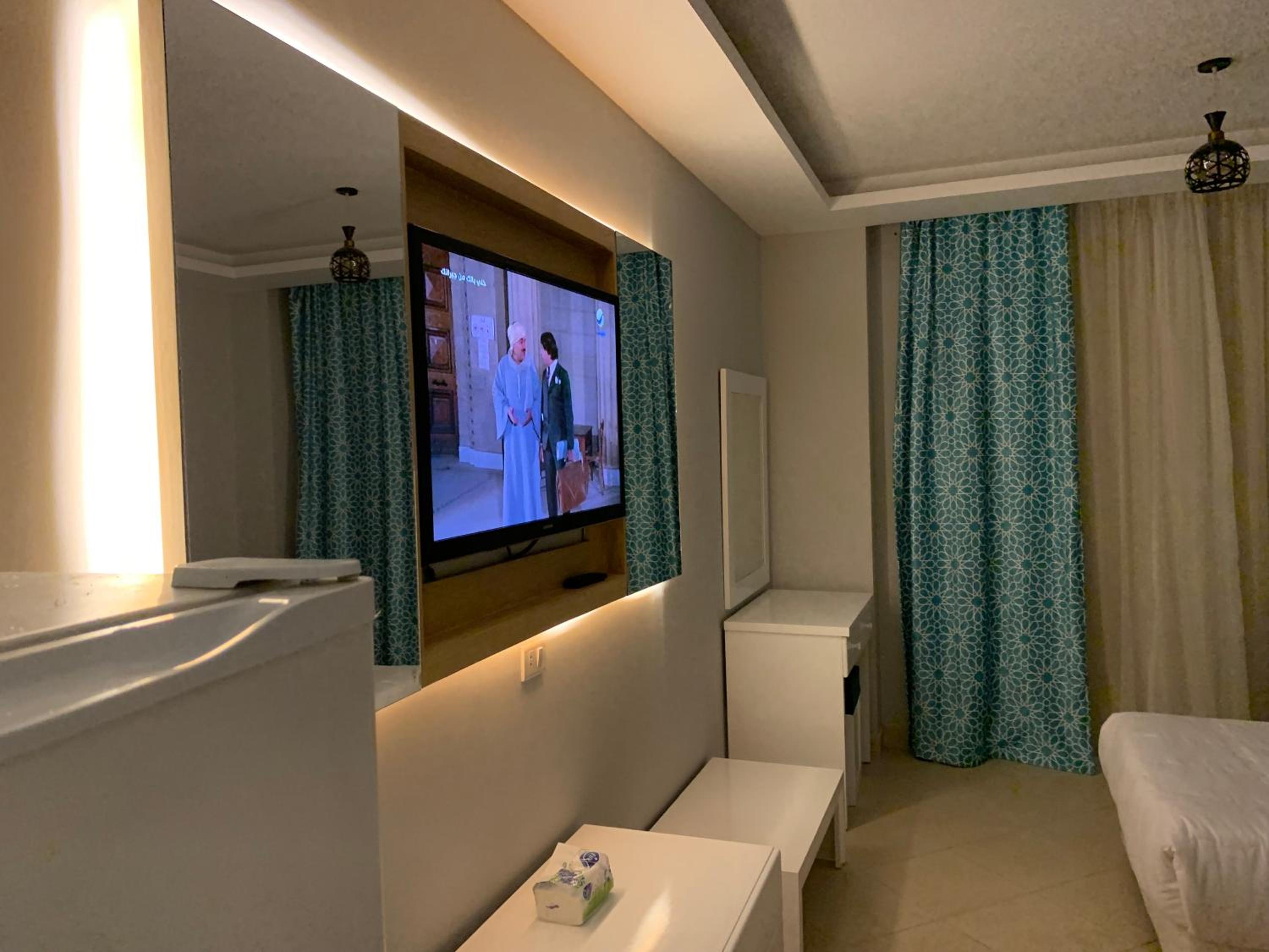 Private Room Hurghada for rent beach and pools included Not Valid for Locals