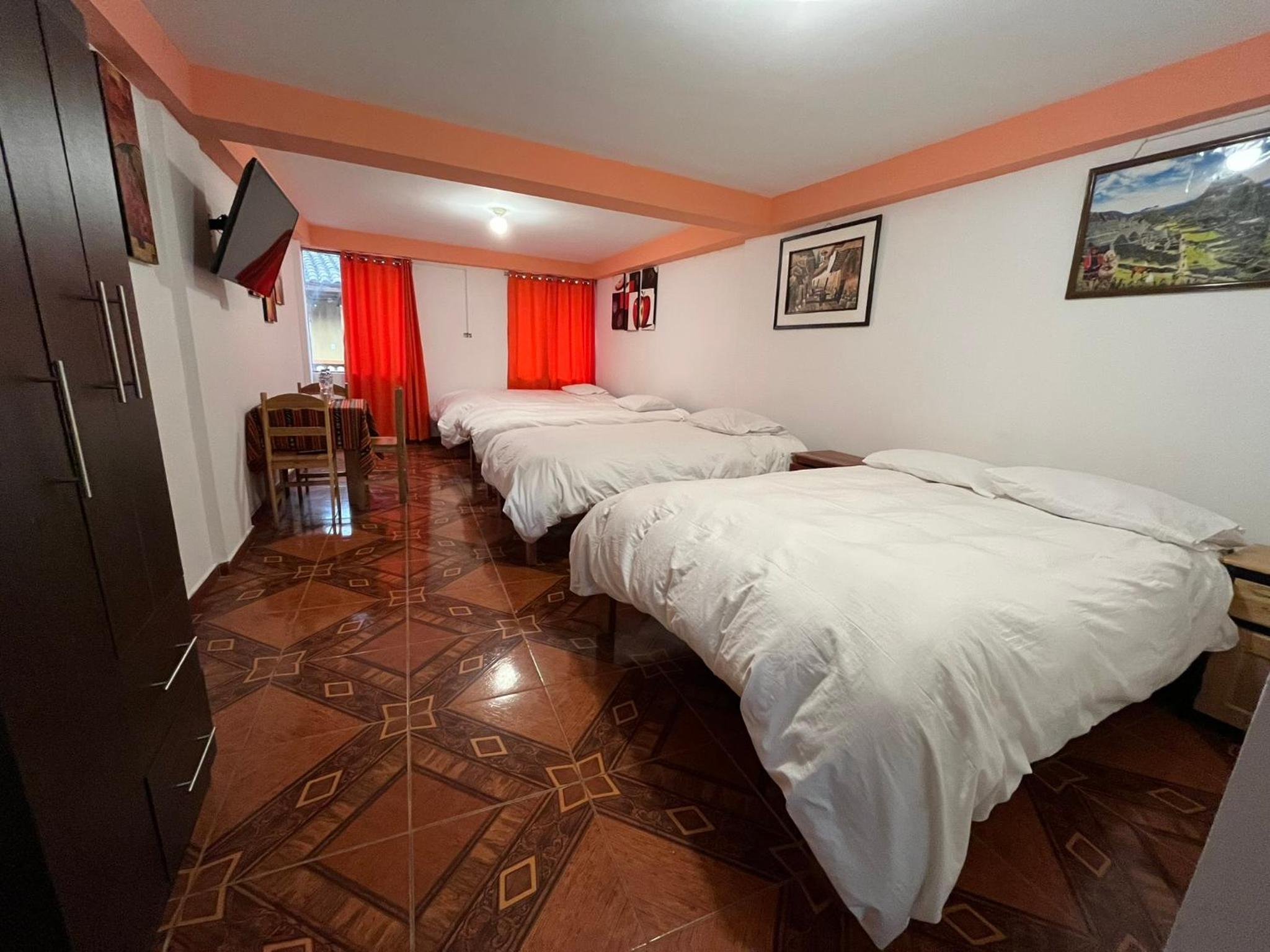 Hostal Apu Qhawarina
