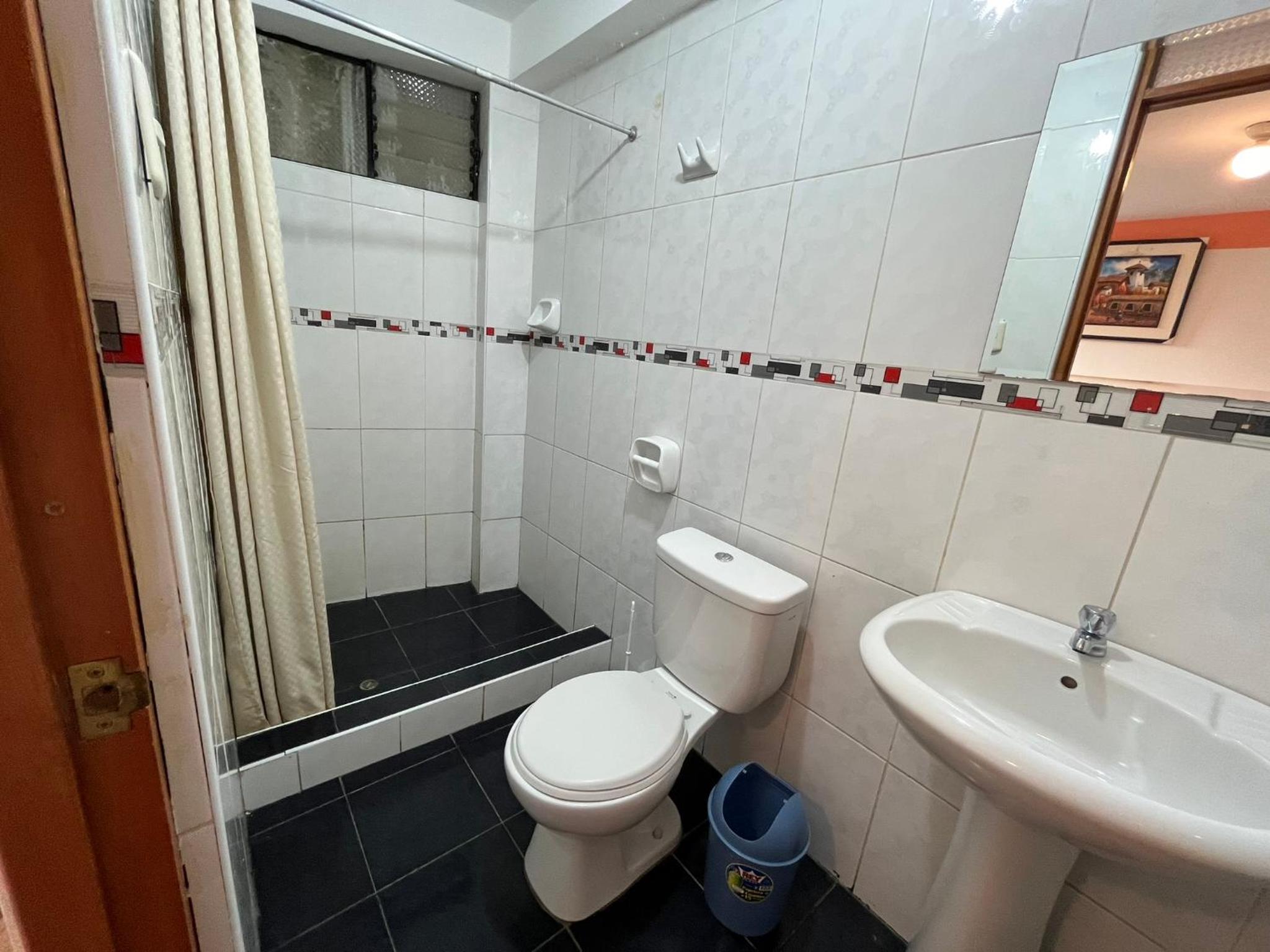 Hostal Apu Qhawarina