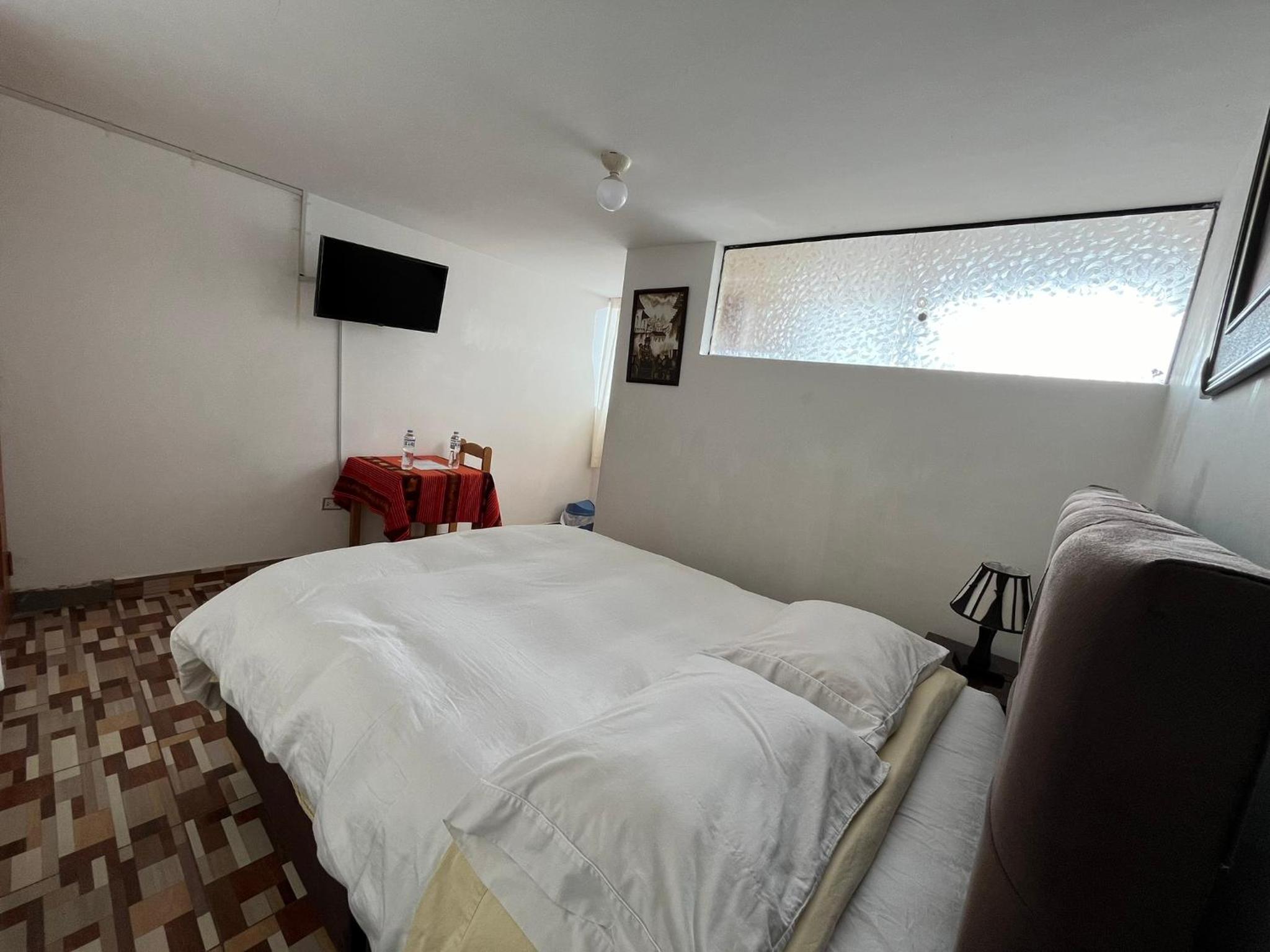 Hostal Apu Qhawarina