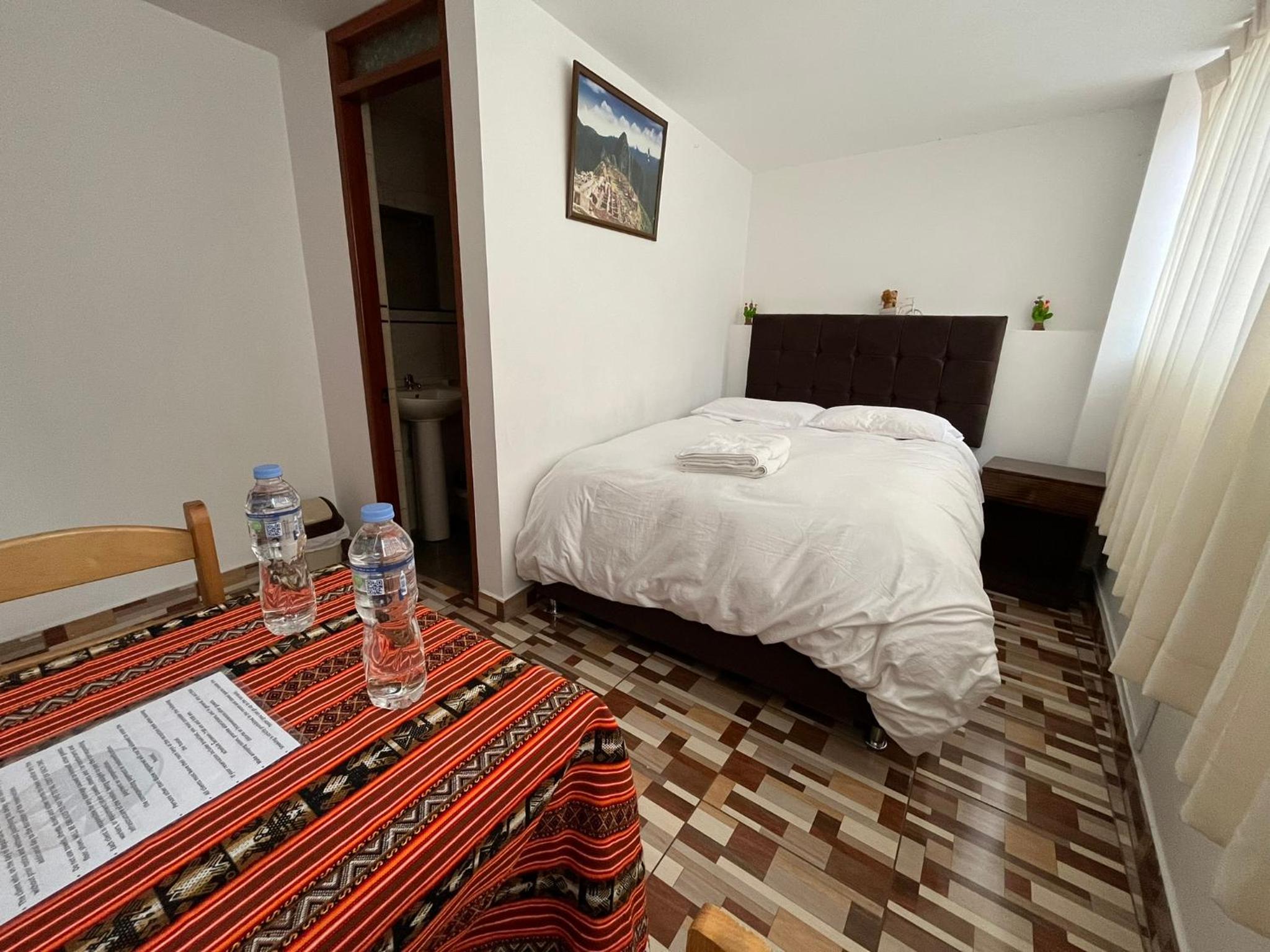 Hostal Apu Qhawarina