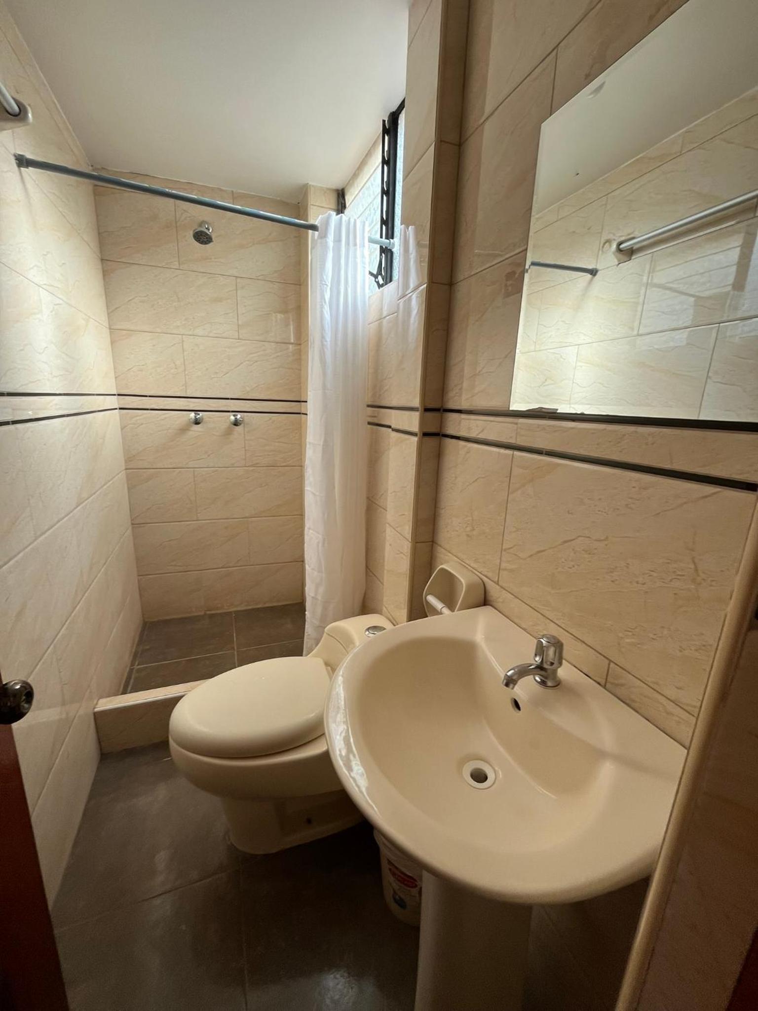 Hostal Apu Qhawarina