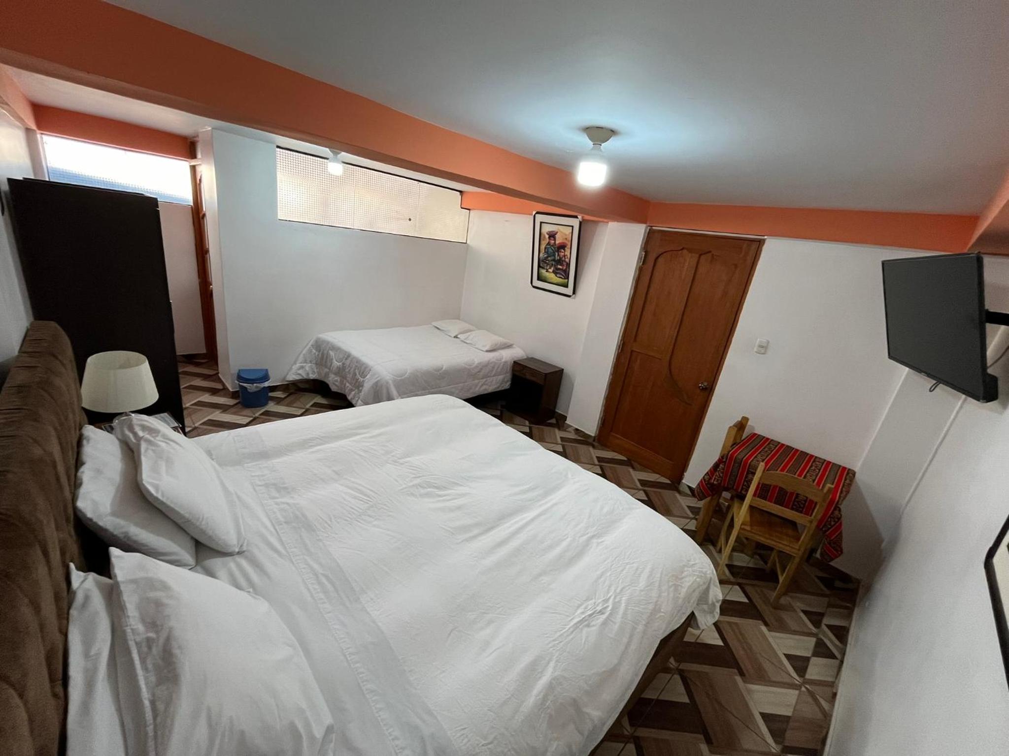 Hostal Apu Qhawarina