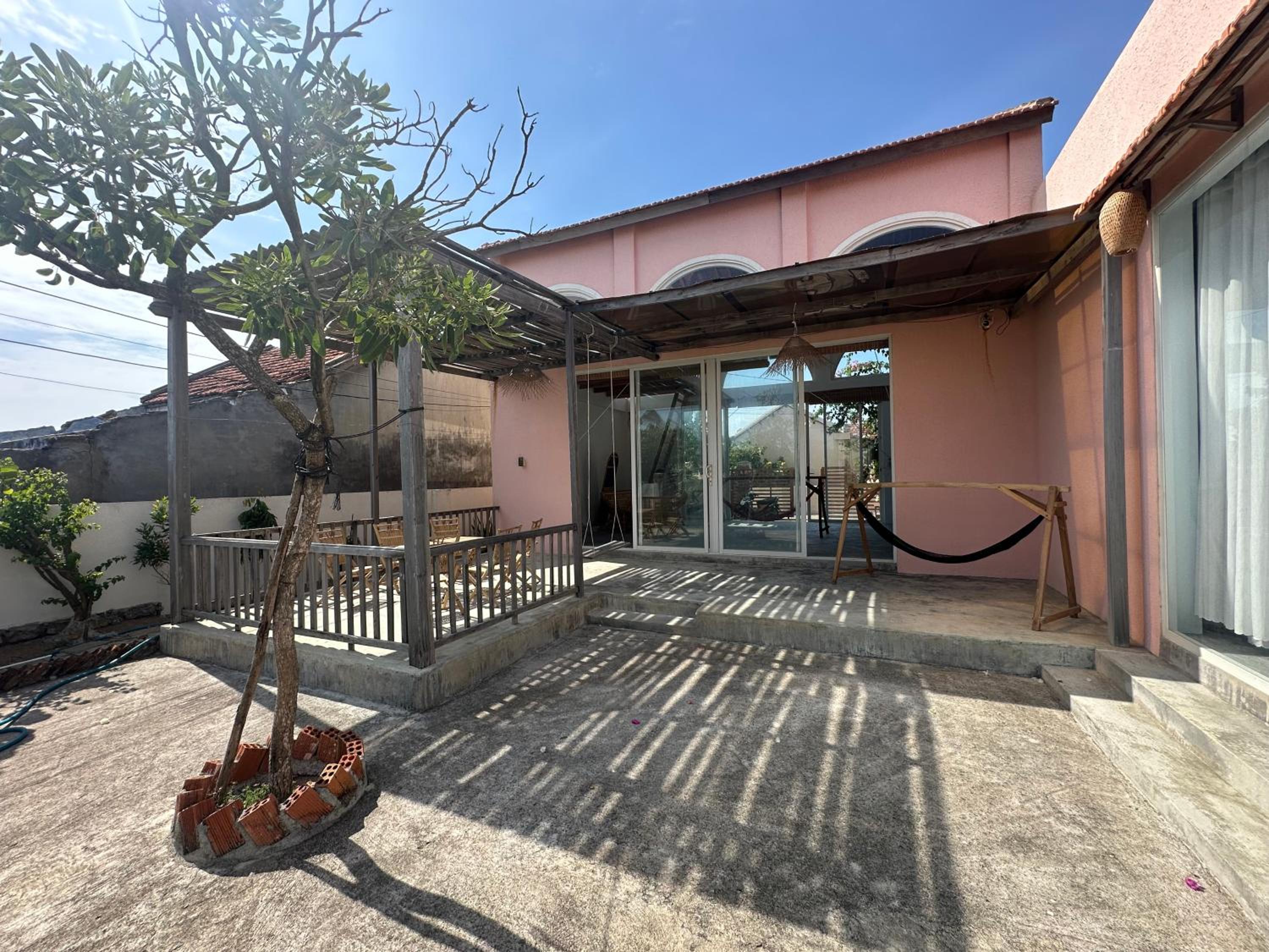 Bong Bong House nguyên căn