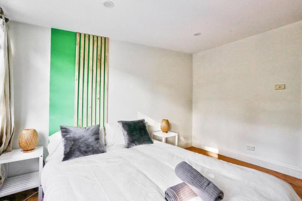 Cosy 3 Bedroom House Chippendale Central Newtown