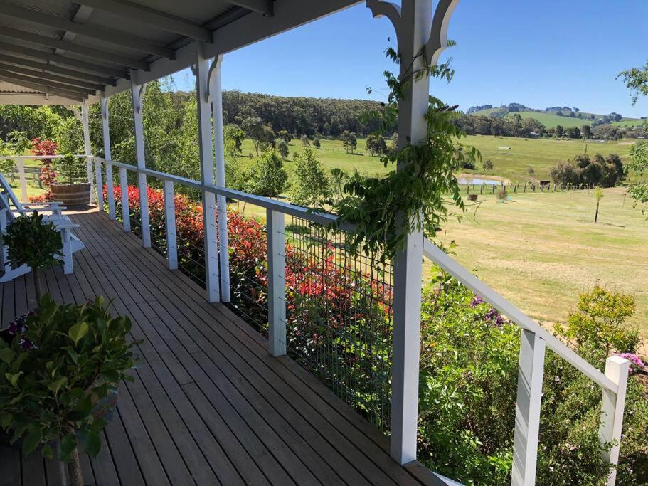 Luxury Accomodation, Farm Stay, Stunning views near Daylesford