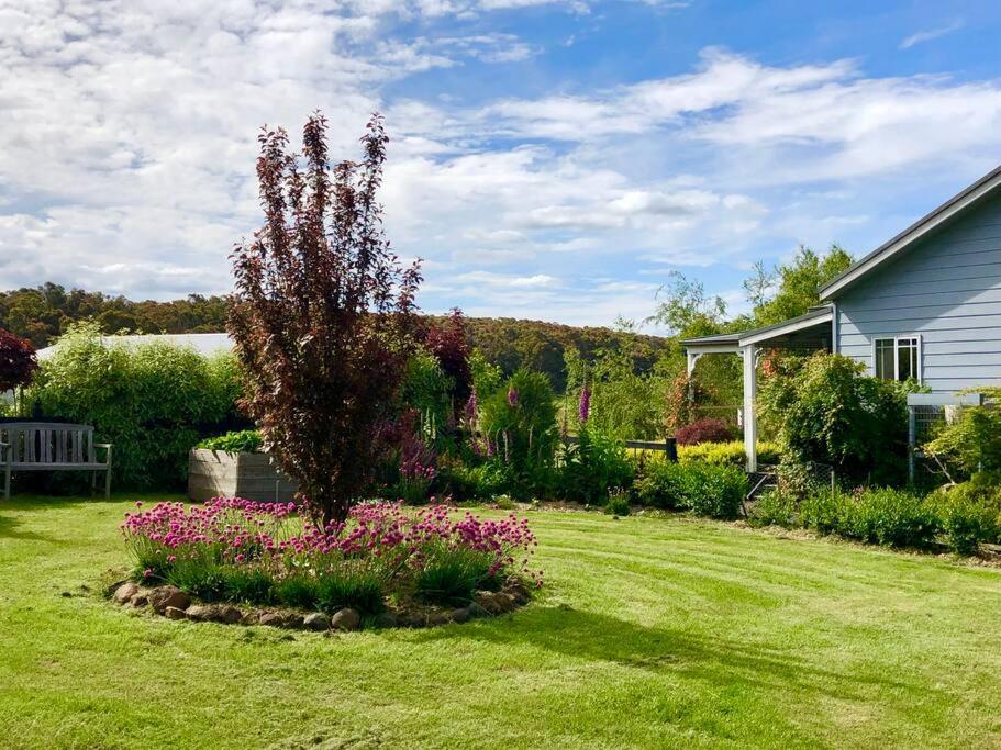 Luxury Accomodation, Farm Stay, Stunning views near Daylesford