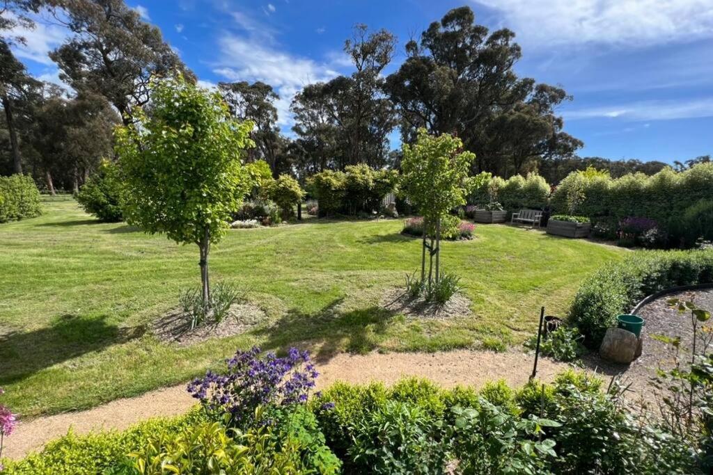Luxury Accomodation, Farm Stay, Stunning views near Daylesford