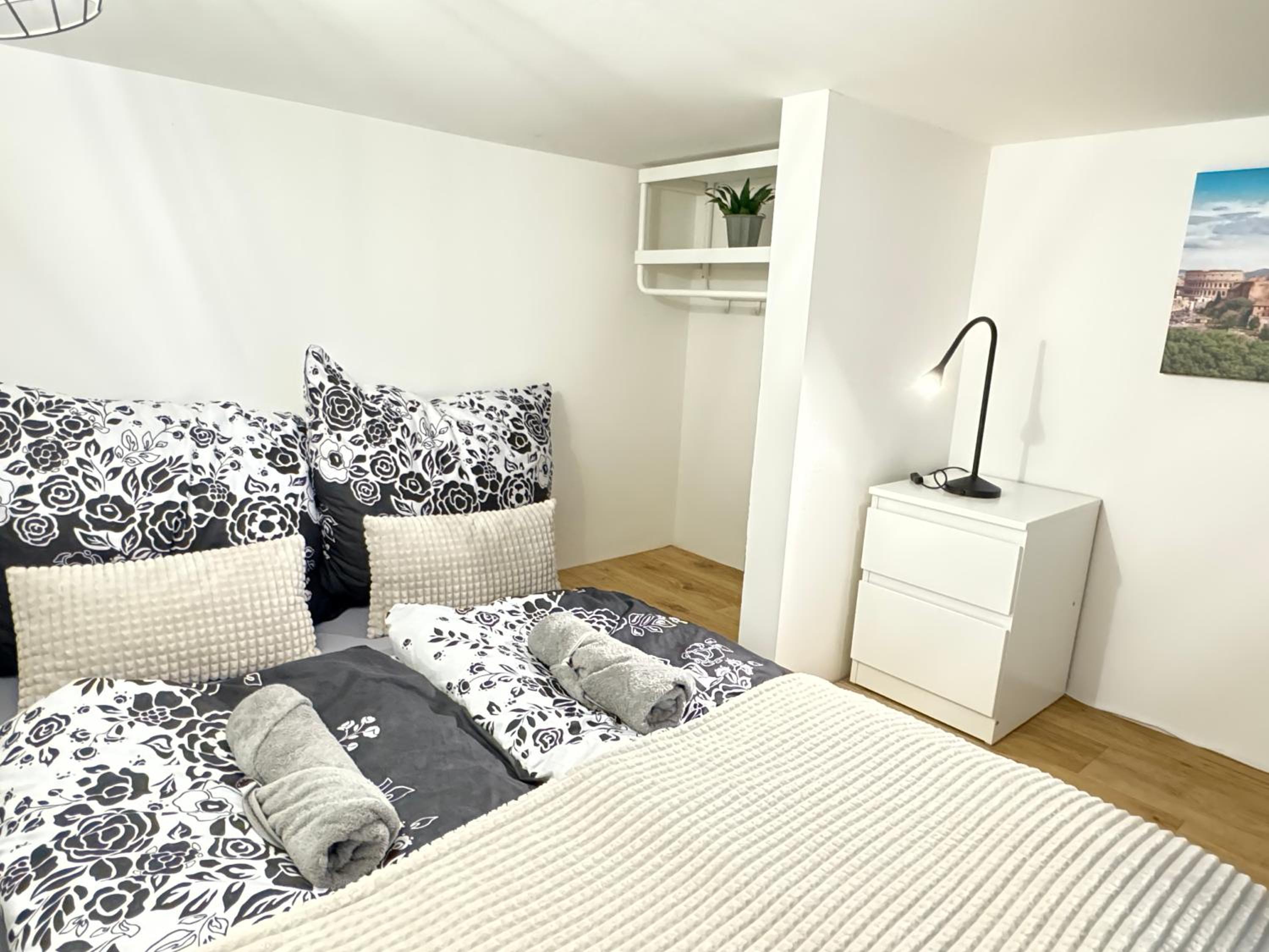 Free Parking - Cozy apartment near Vyšehrad Railway Bridge