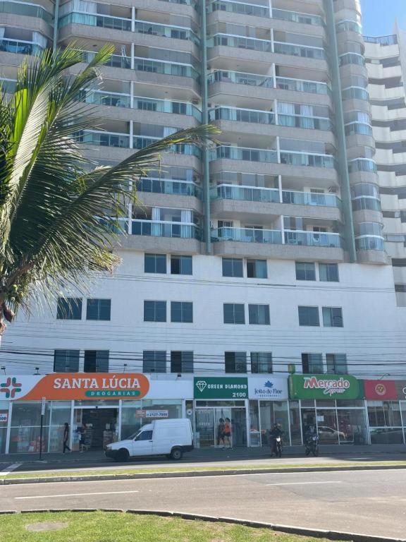 Flat Frente Mar com Varanda