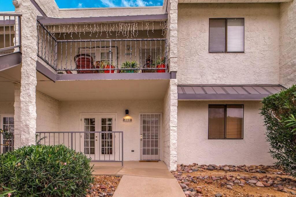 Bright Eastside 2BD 2BA Retreat w Pool and Parking view 4