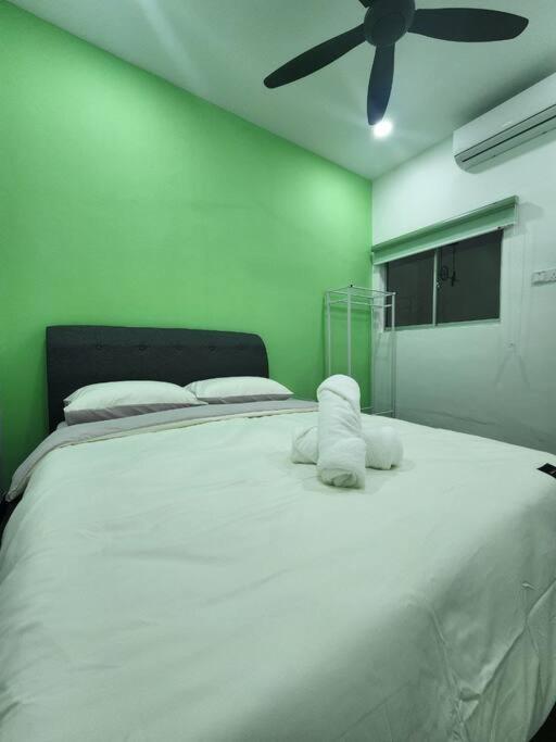 Seremban 2 Garden Avenue Premium
