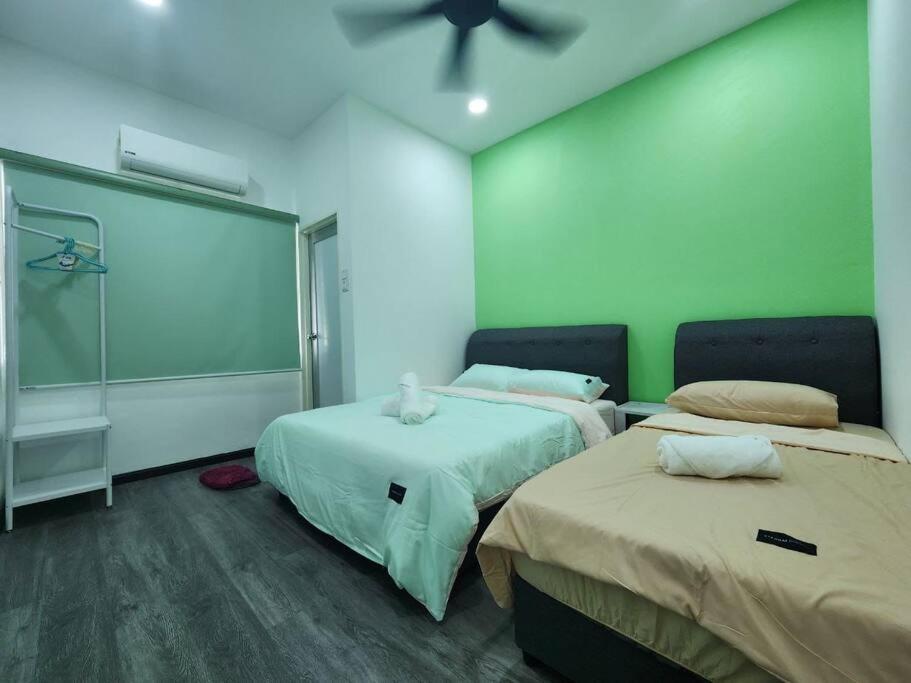 Seremban 2 Garden Avenue Premium