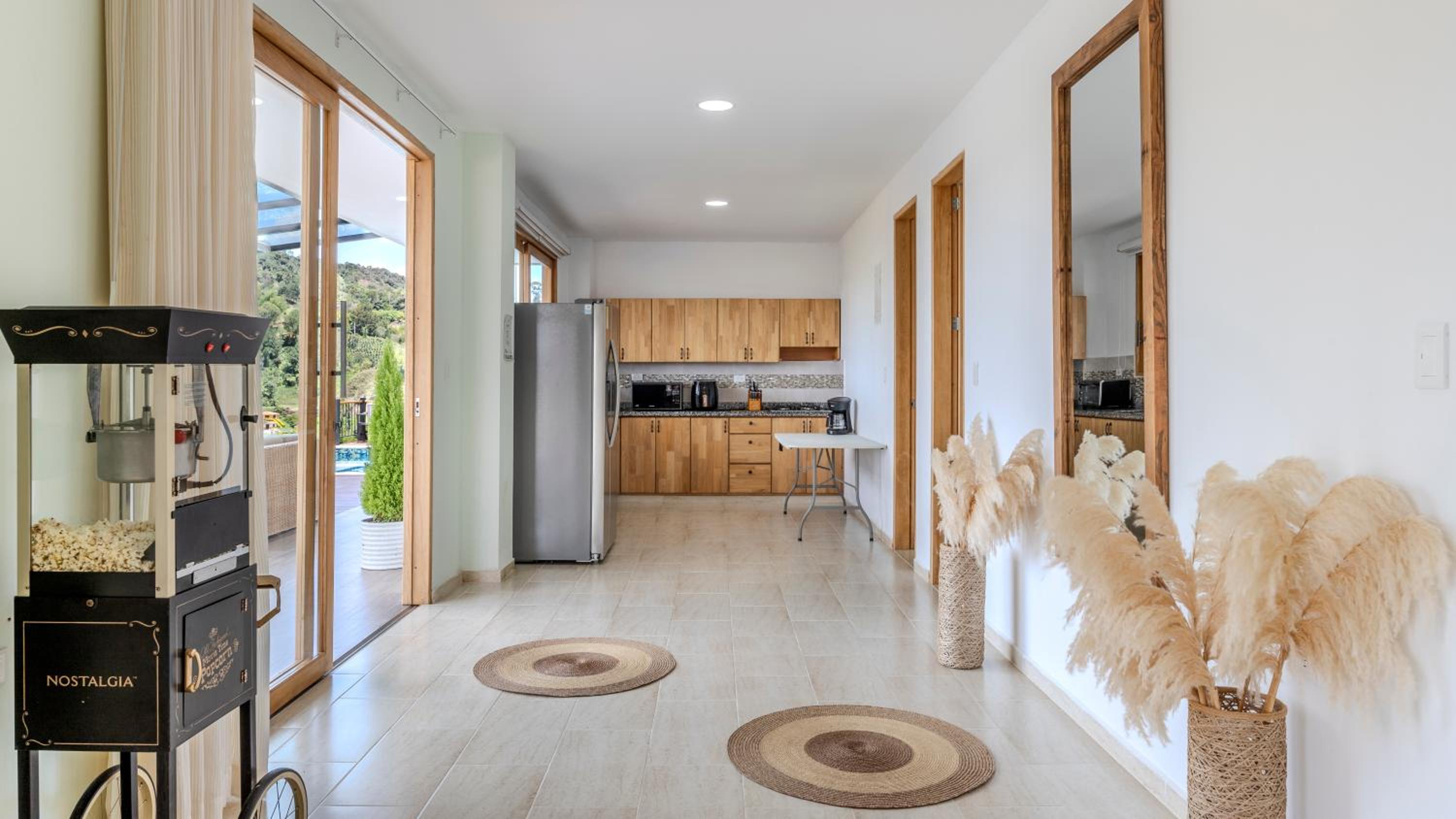 Las Palmas Luxury Villa El Peñol - Guatapé