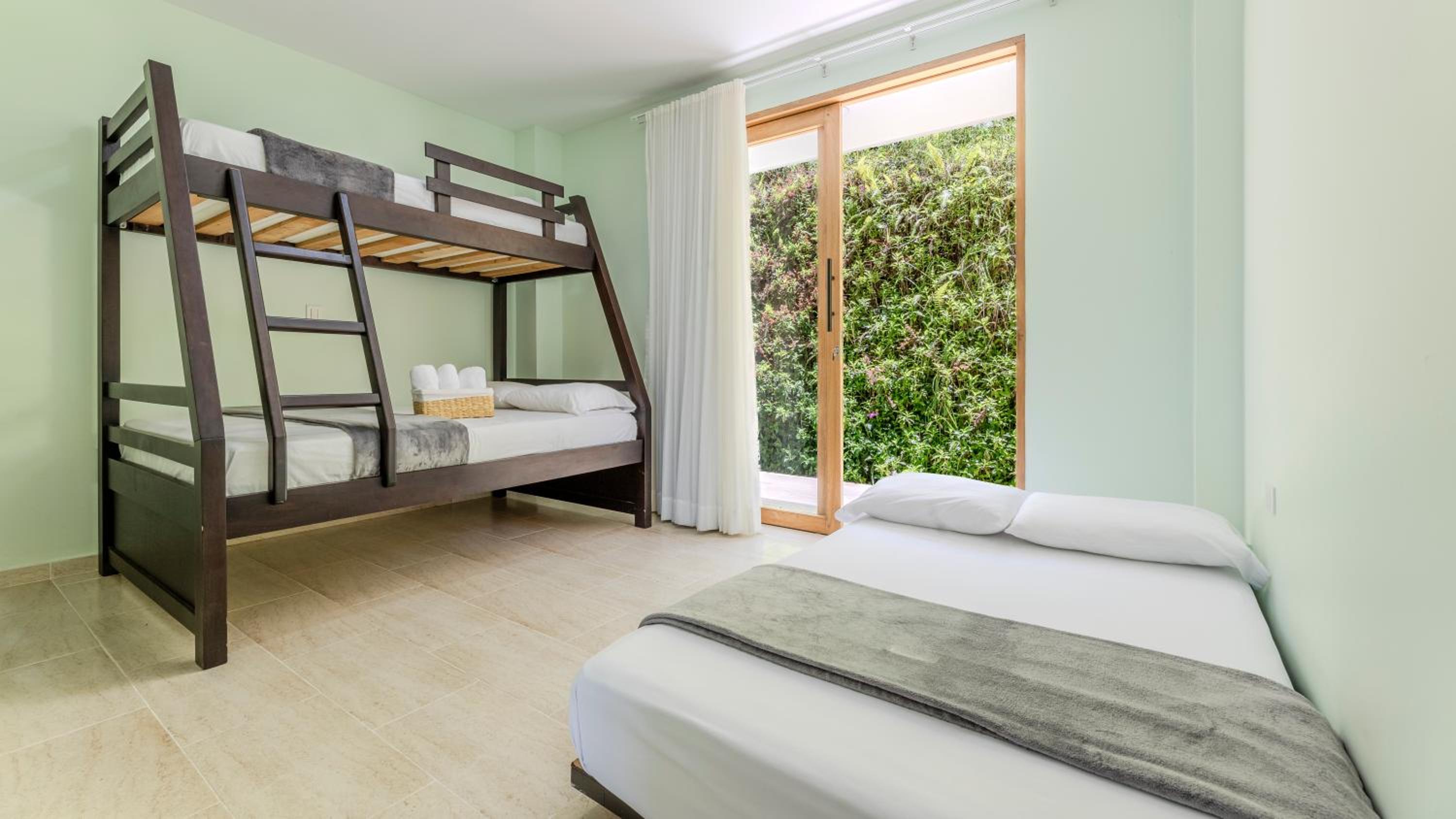 Las Palmas Luxury Villa El Peñol - Guatapé