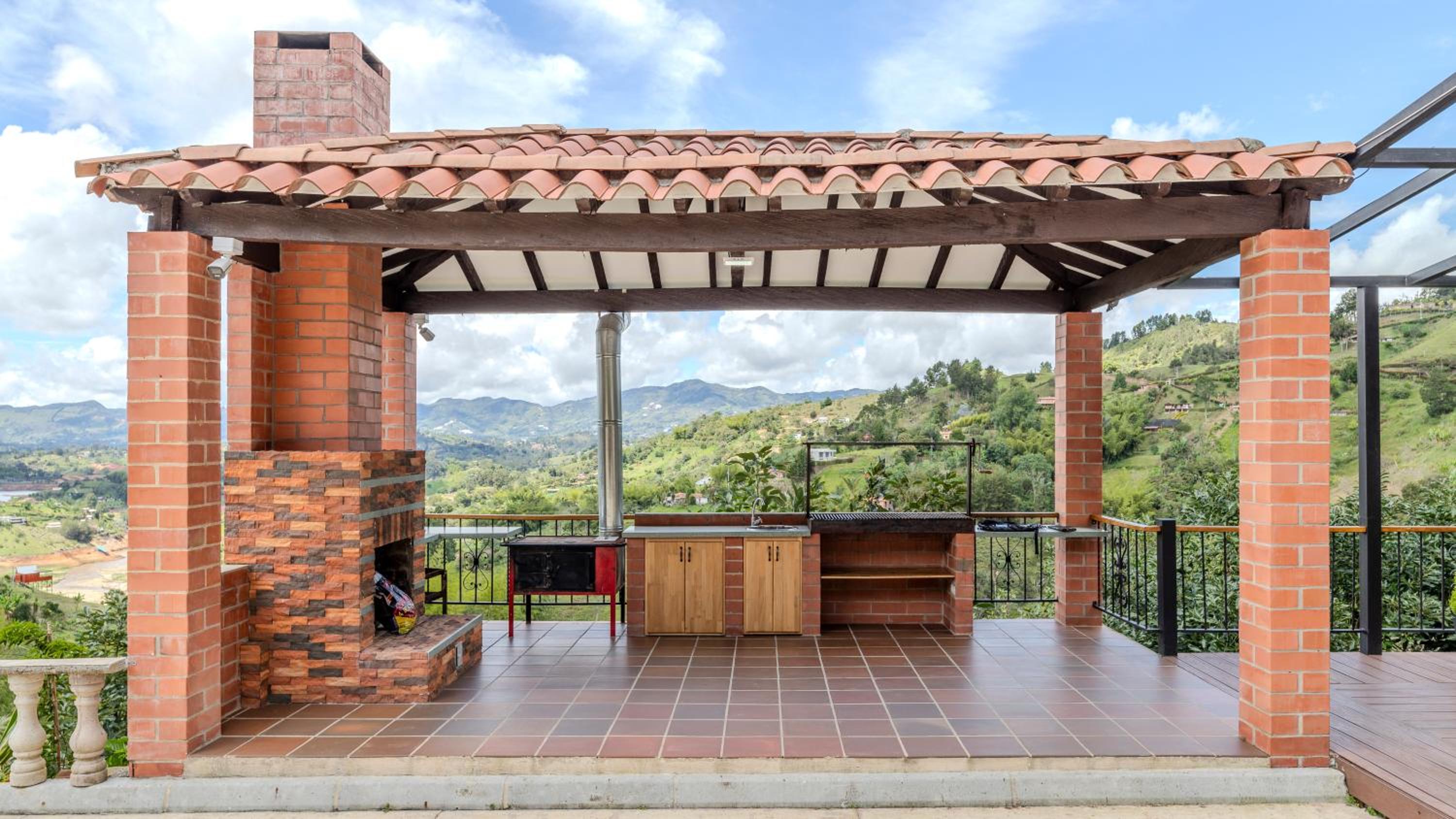 Las Palmas Luxury Villa El Peñol - Guatapé