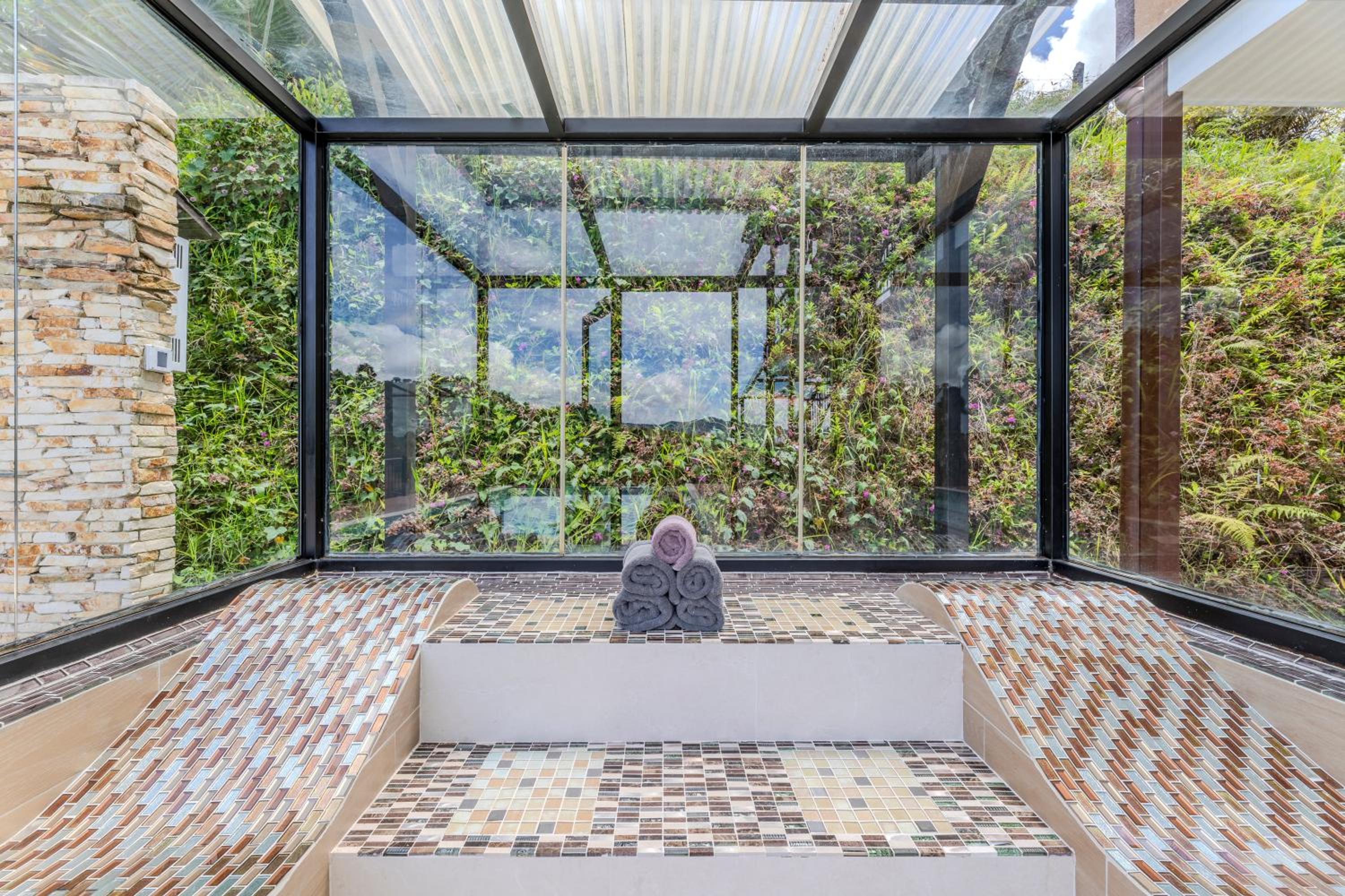 Las Palmas Luxury Villa El Peñol - Guatapé