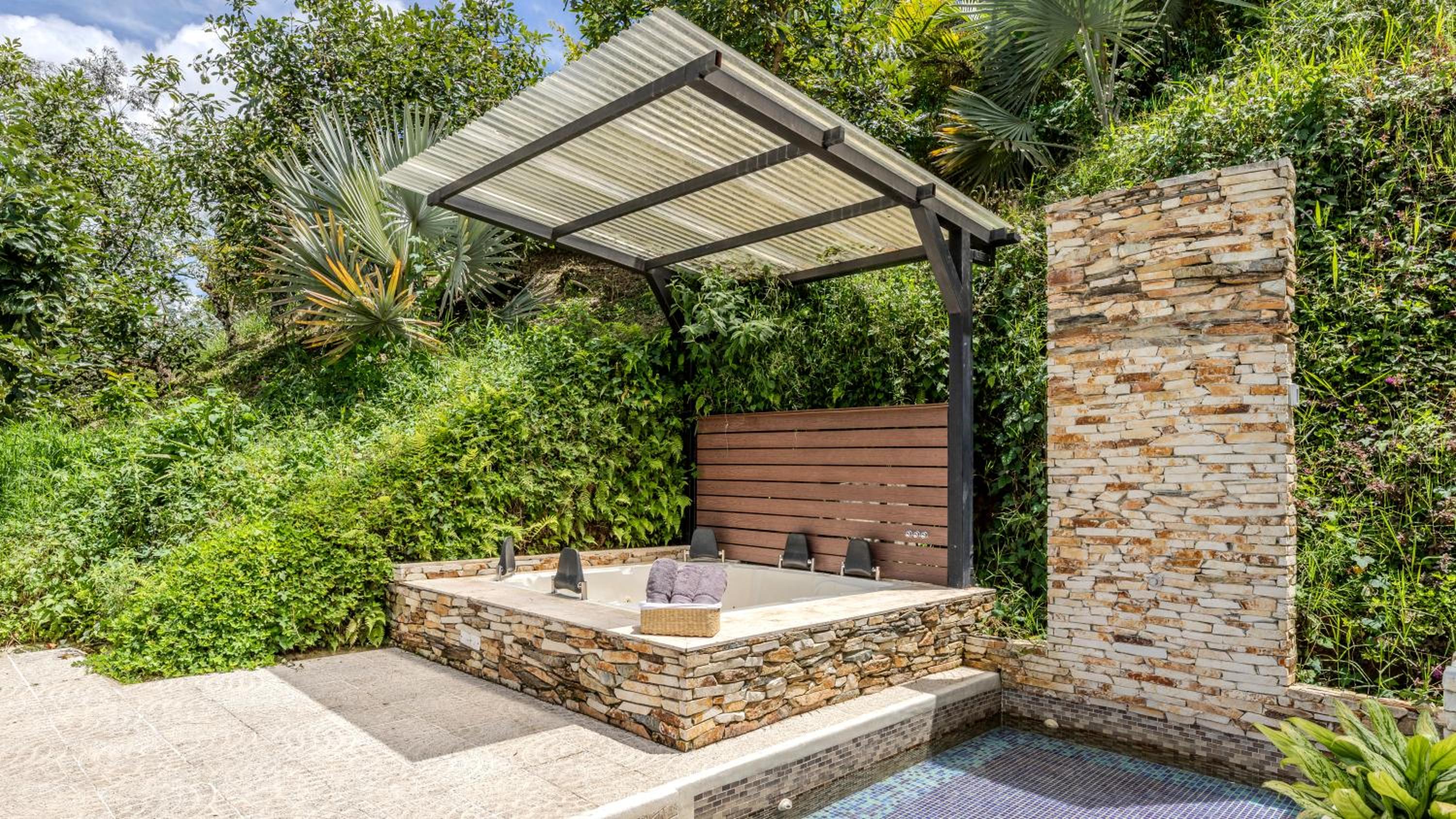 Las Palmas Luxury Villa El Peñol - Guatapé