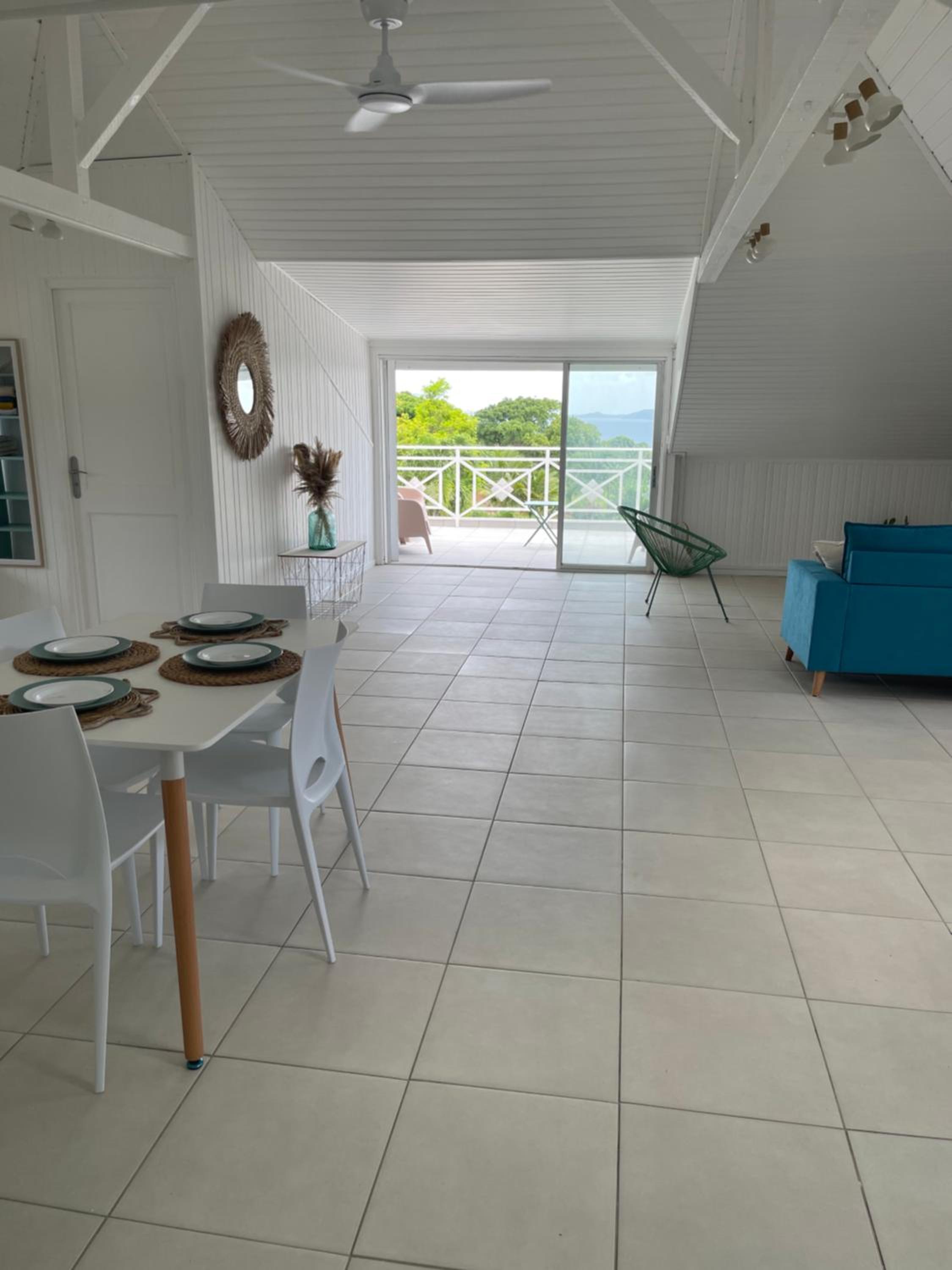 Appartement Les Balisiers - T3 spacieux vue sur mer view 4